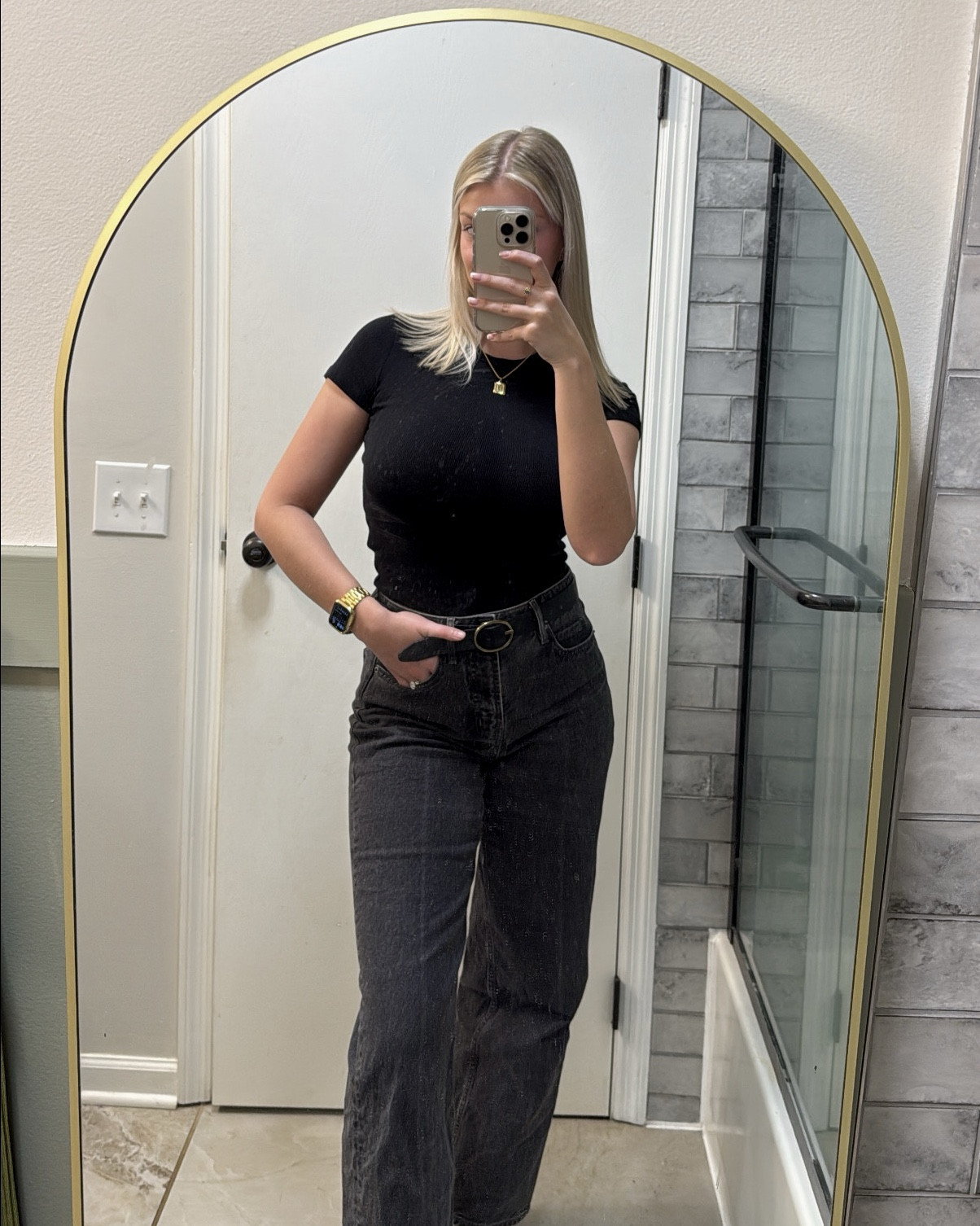 this aritzia tshirt is the best staple piece I’ve ever owned tbh  

#LTKdayinmylife #LTKootd #LTKgrwm