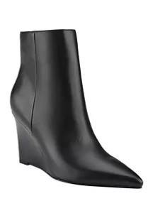 Wendel Wedge Heels | Belk