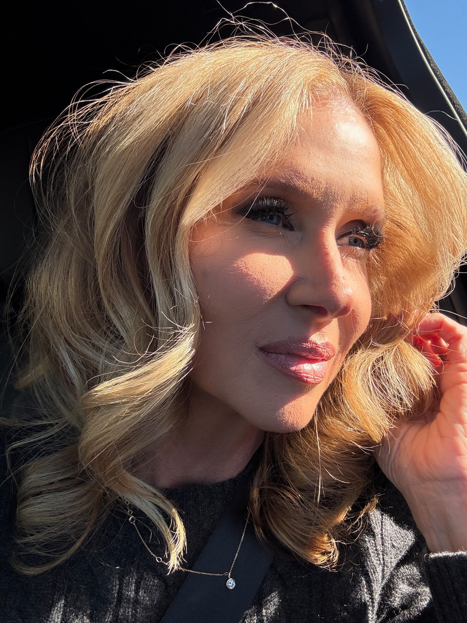 #NordstromPartner @nordstrombeauty 🖤Smudged liner + Cool tones = my new favorite look. 👄

#LTKgrwm #LTKCyberWeek #LTKOver40