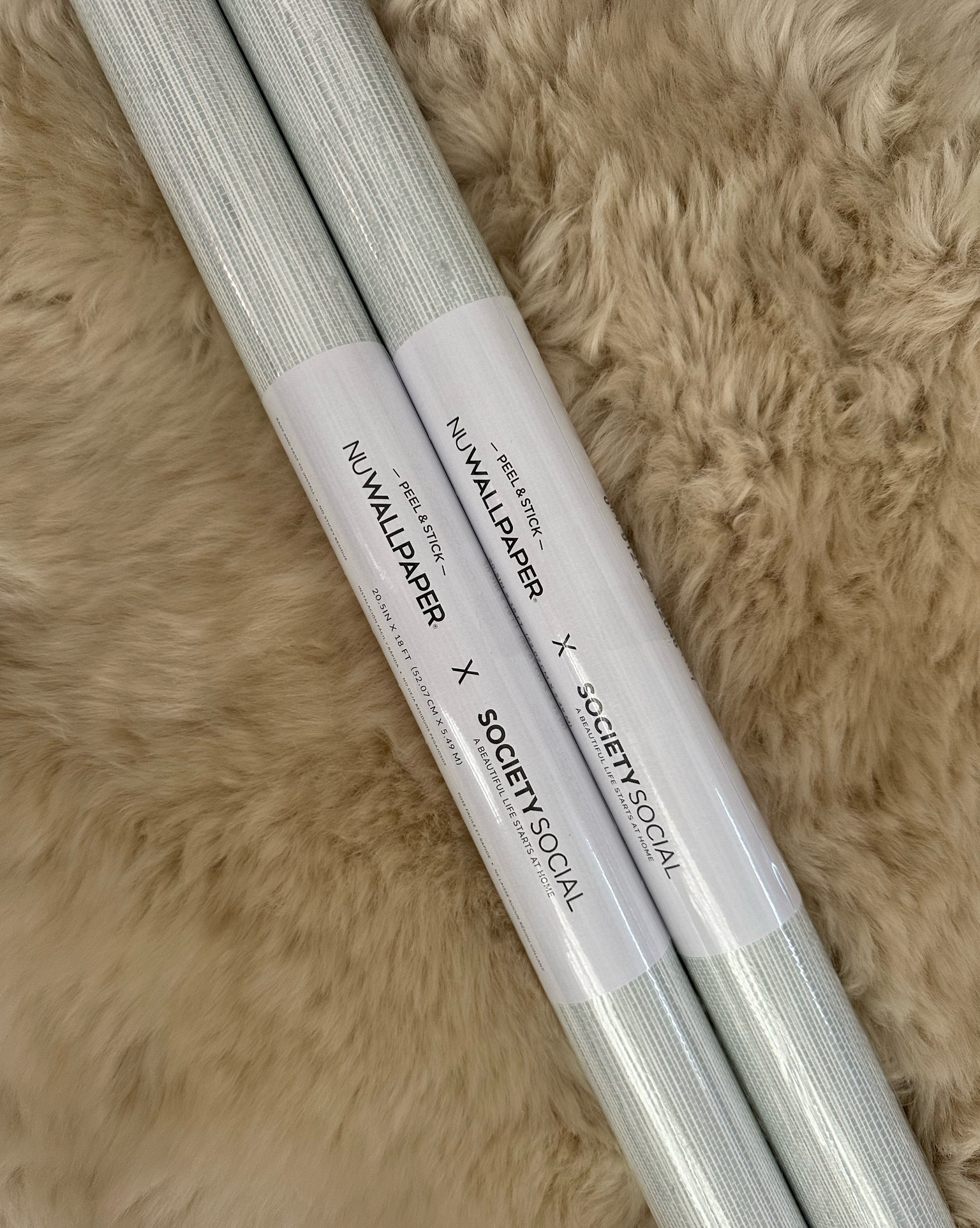 The wallpaper I used for my husbands office! Peel and Stick vinyl grass cloth!

#LTKHome