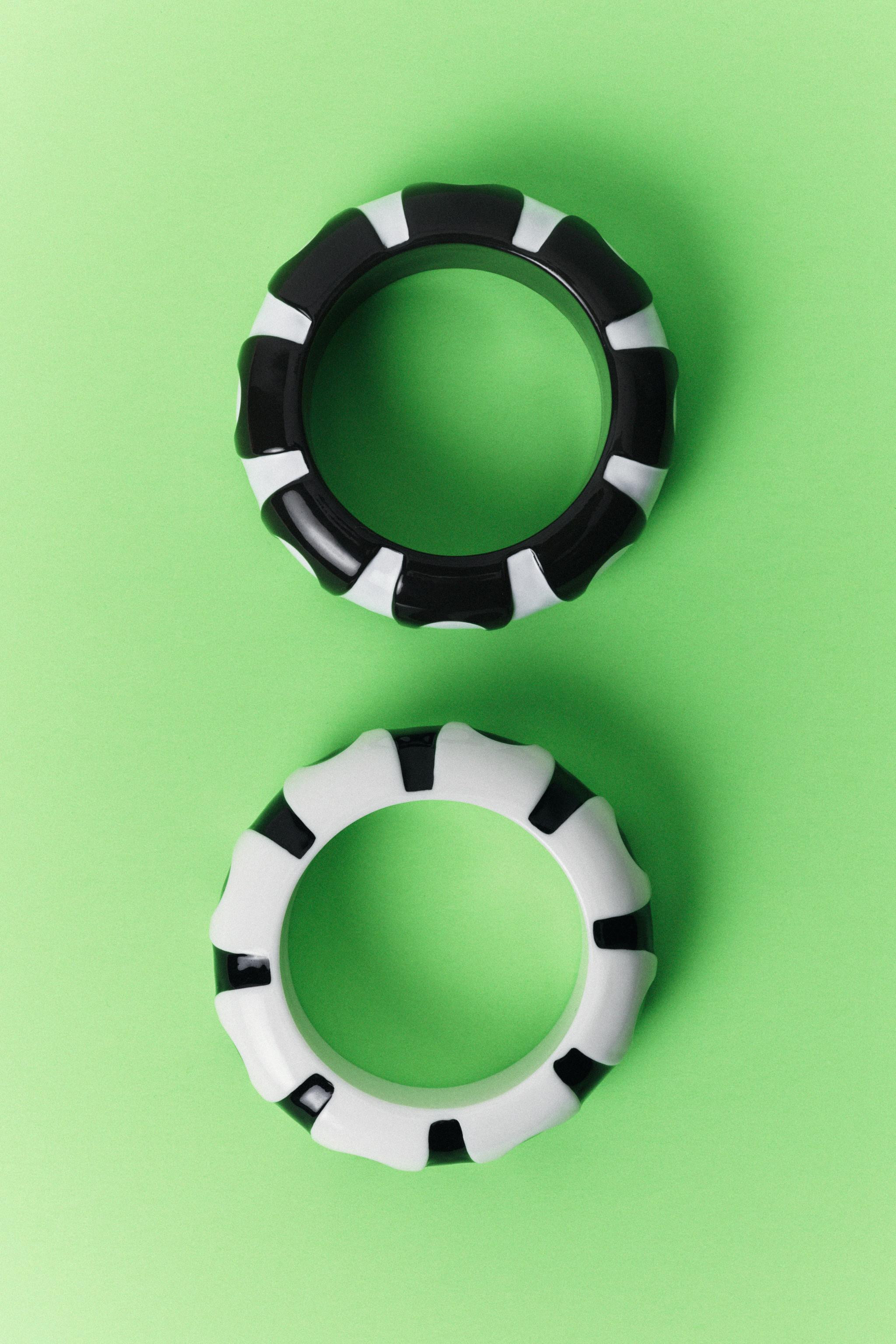 TWO-PACK OF RESIN BRACELETS | Zara US