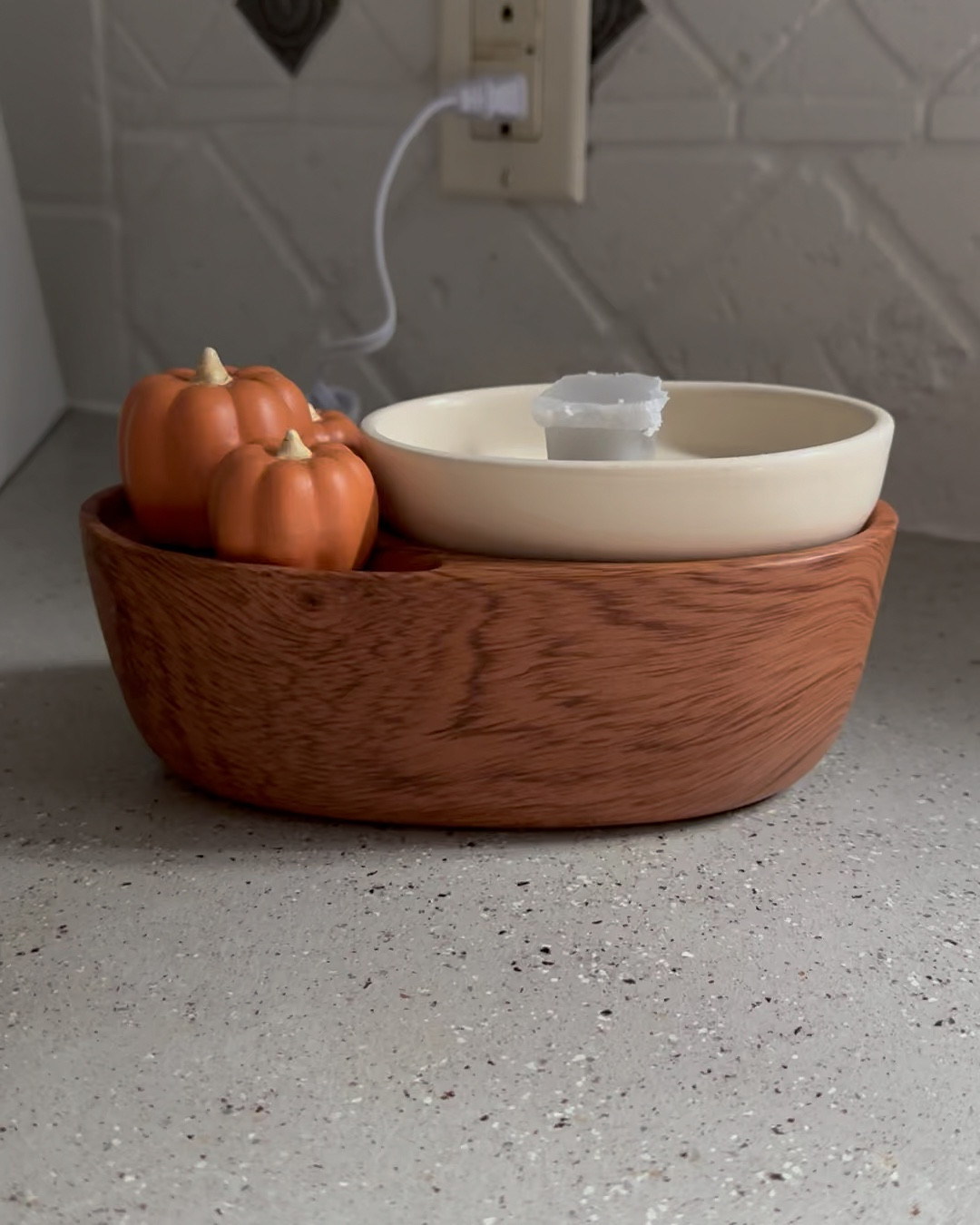 Such a pretty wax warmer for only $20, great for fall and winter. 


Fall decor, Christmas decor, Christmas gift, gift for her 

#LTKGiftGuide #LTKHome #LTKHoliday