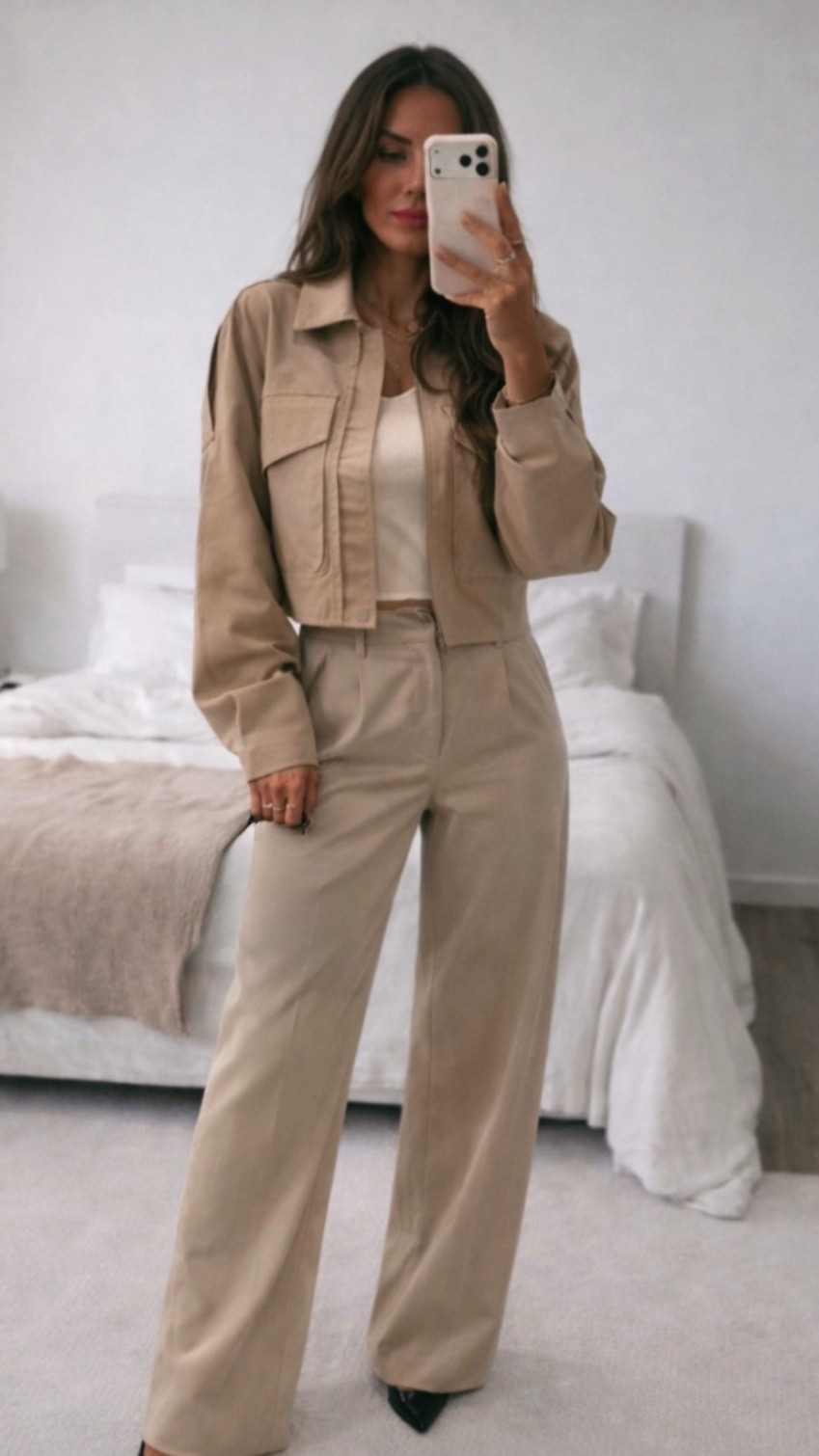 Neutral layers I’ll wear on repeat 🤎
Tailored trousers + cropped jacket = instant pulled together.

#LTKmomlife #LTKOver40 #LTKootd