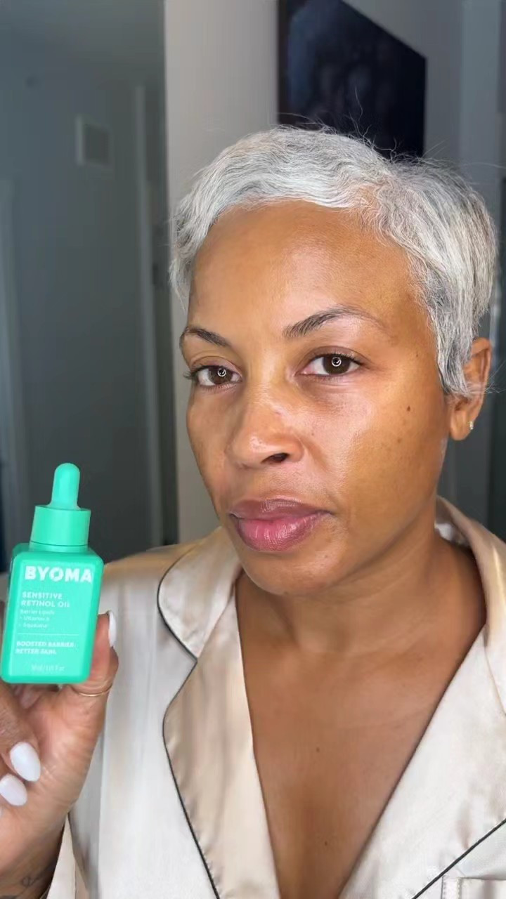 this works really good without robbing the bank. @ulta#beauty #skincare #skinregimen #retinol #skincareessentials #selflove #loveyourskin #ubcollective #ultabeauty #ubaffiliate

#LTKOver40 #LTKFindsUnder50 #LTKBeauty