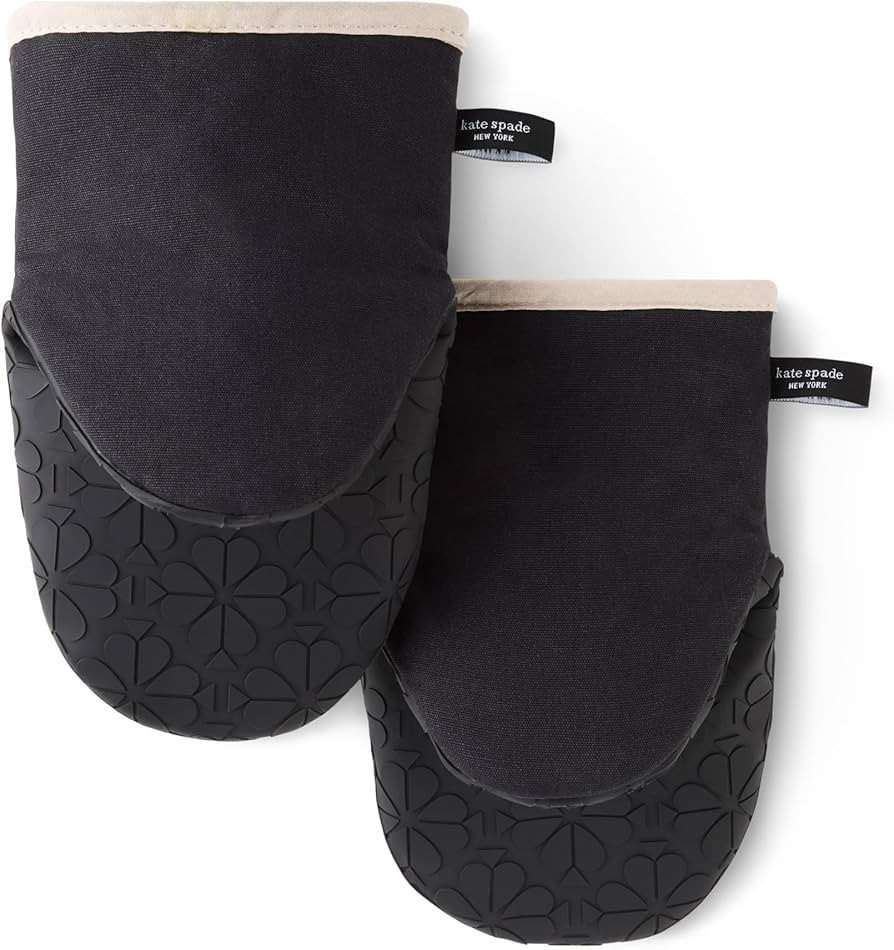 Kate Spade New York Spade Flower Soft Silicone Mini Oven Mitt 2-Pack Set, Heat Resistant, Flexibl... | Amazon (US)