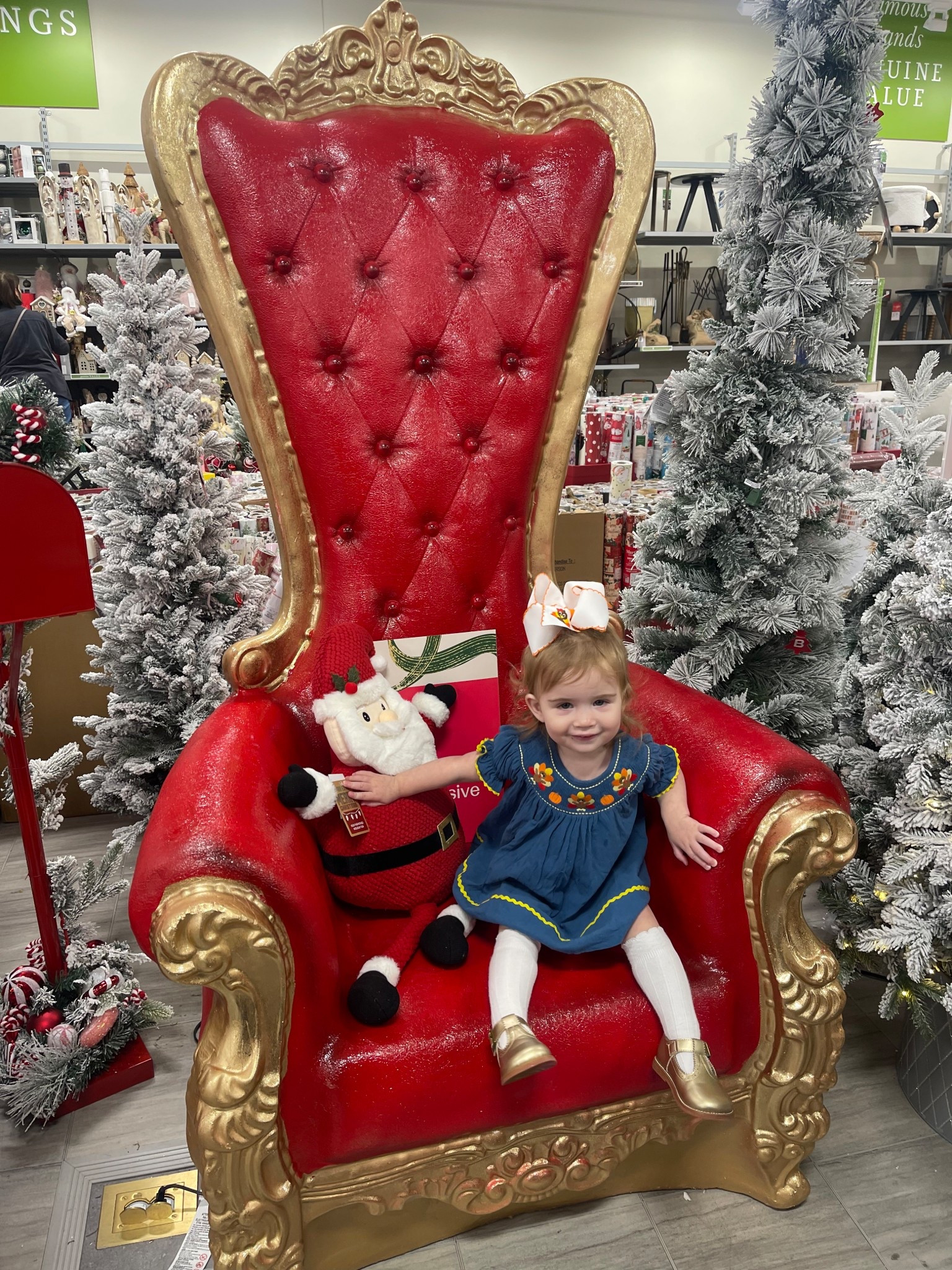Caroline’s Festive Store Santa Moment 🎅💙



Caroline’s little holiday moment in the store today… I can’t handle the sweetness! Her embroidered smocked dress, the white knee-high socks, and those shiny gold Mary Janes make the cutest Christmas outing outfit. I linked her full look plus the exact oversized holiday bow she’s wearing. Perfect for Santa visits, Christmas photos, holiday events, and all your December memories. 🎄❤️✨

Organic keyword phrases: baby girl holiday outfit, toddler Christmas outfit, smocked dress for girls, holiday photo outfit ideas, toddler knee high socks, gold Mary Jane shoes, Christmas bow for girls, festive family outing style, Christmas store photo inspiration, holiday toddler style.


#LTKHoliday #LTKKids #LTKBaby