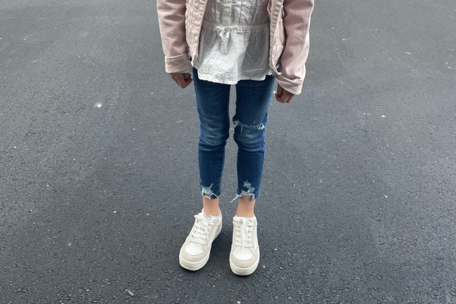 Kids shoes 
Kids sneakers 
Girls shoes 
Girls jeans 
Girls pants 