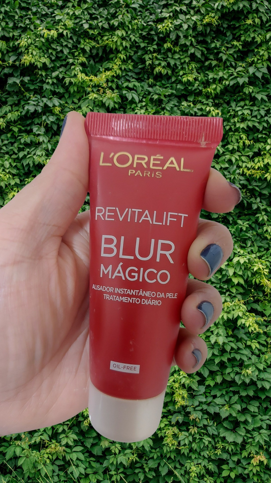 Disfarça imperfeições e uniformiza a pele antes da maquiagem. Textura super aveludada na pele. Amo!!!! 😍

#LTKbrasil #LTKbeauty