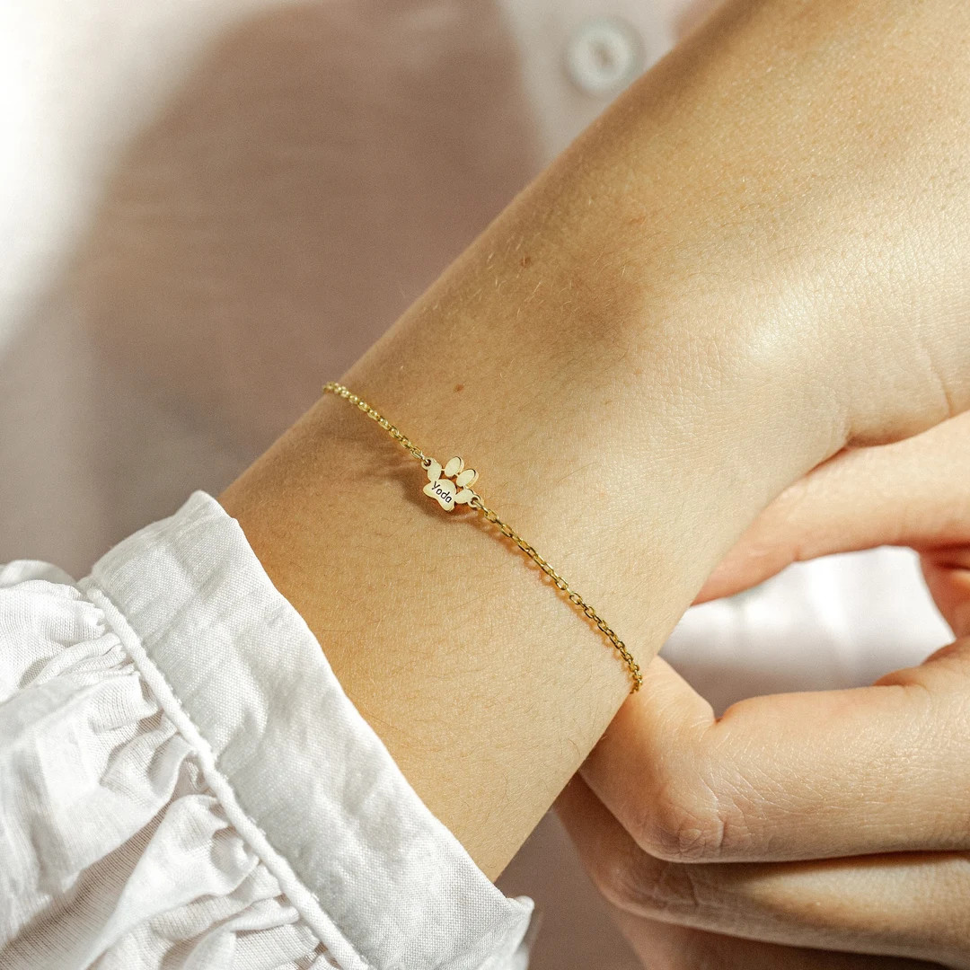 Engraved Paw Print Bracelet, Gift for Pet Lovers, Pet Memorial Gift, Pet Name Bracelet, Pet Keeps... | Etsy (US)