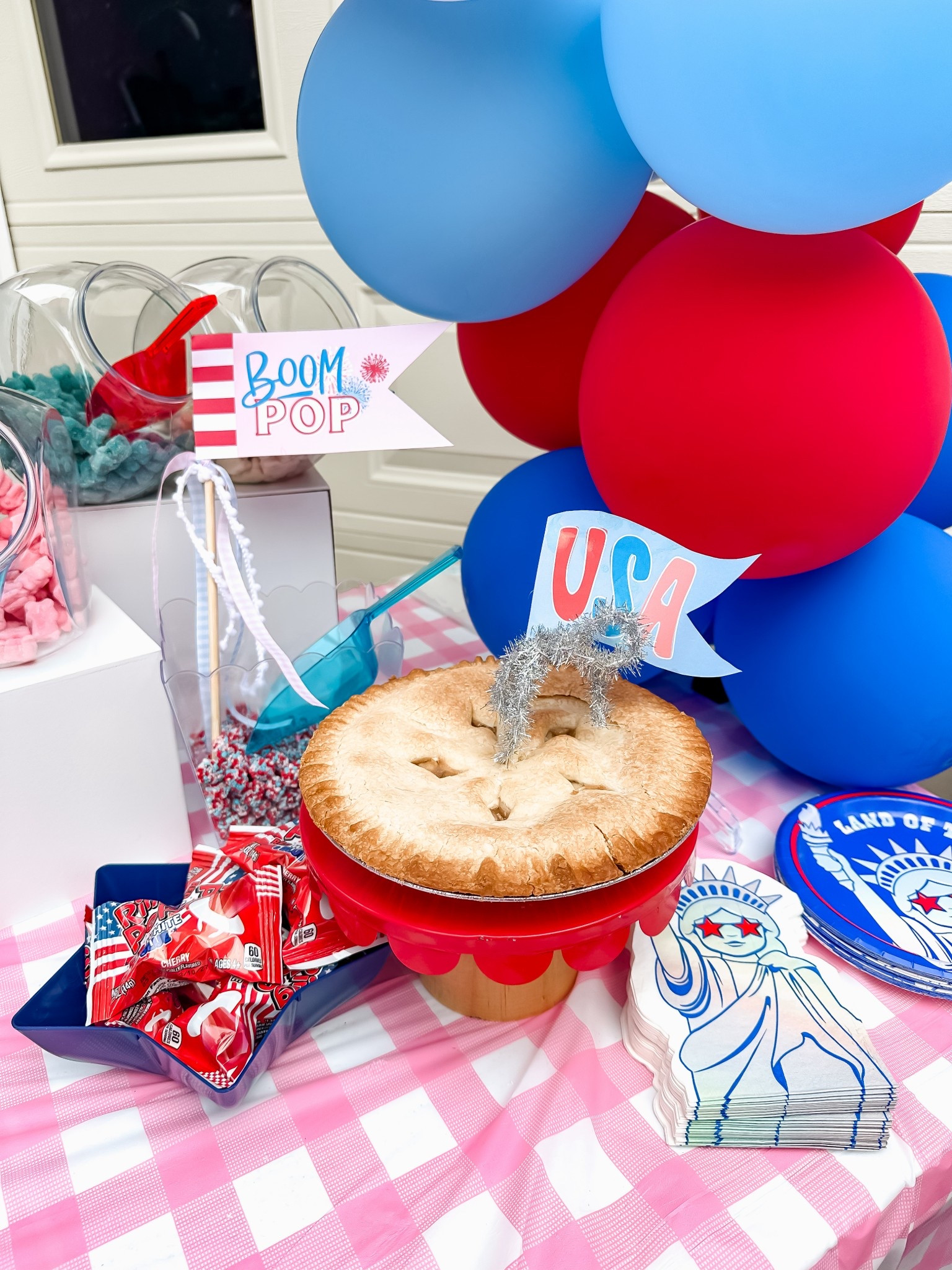 4th of July Sweets Table 

Apple pie / patriotic table / red, white and blue party / America / USA / Oriental Trading / The Letter Vee / Kids Birthday 

#LTKParties #LTKSummerEdit #LTKSeasonal