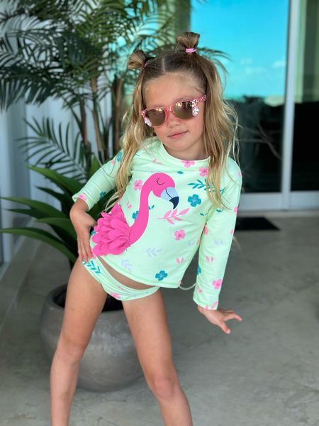 Flamingo two piece suit! 🍀🤍 

kids suit l toddler l toddler swim l swim set l swimsuit l resort l vacation 