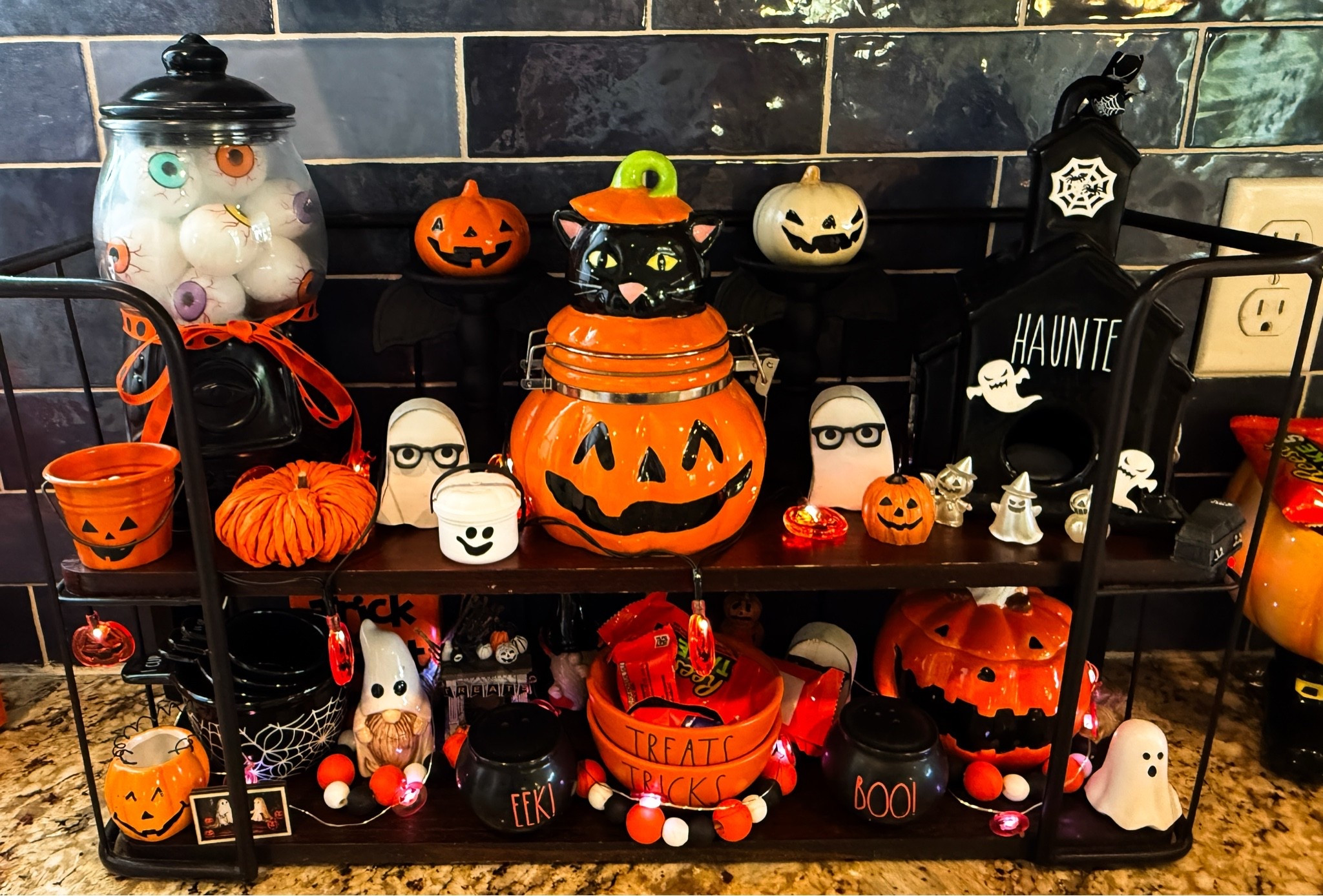 Halloween tray decor!

#LTKSeasonal #LTKHome #LTKmomlife