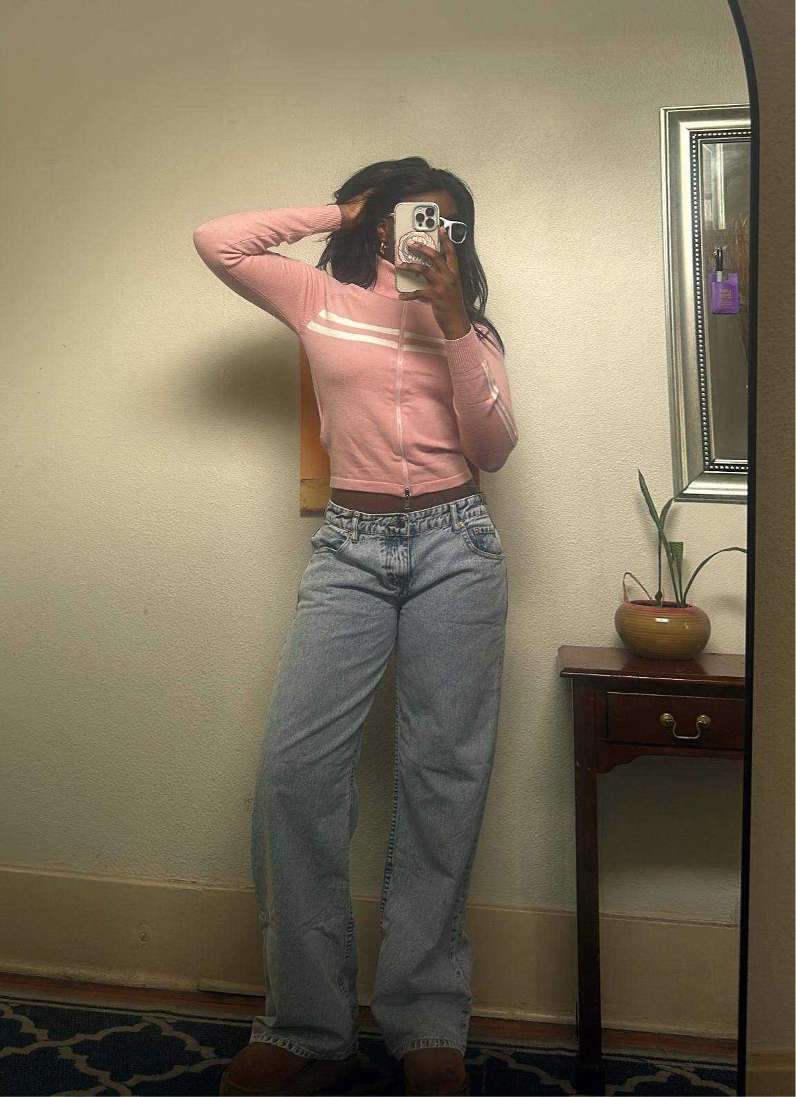 Jacket: Motel - Talisa Sporty Zip Through Jacket In Knit Pink

Jeans : Motel - Low Rise Parallel Jeans In 80s Light Blue Wash

#LTKU #LTKBeauty #LTKStyleTip