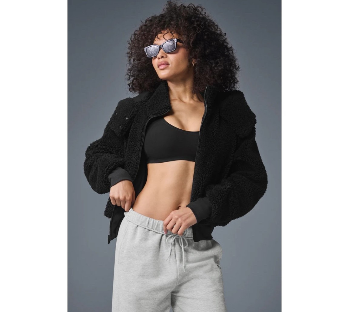 Alo xs
Aritzia xxs

#LTKcanada #LTKwinter #LTKfall