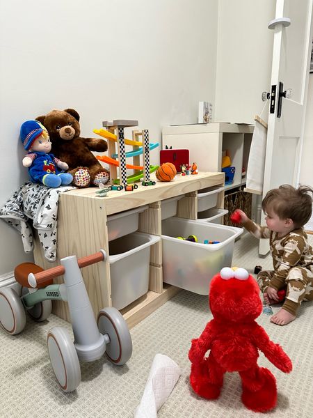 Logan’s favorite toys 12-18 months old | toddler toys | toddler boy toy ideas | Elmo | playroom toys 
