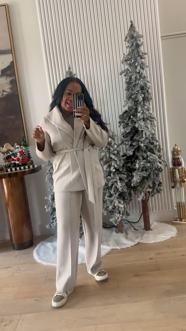 How cute is this cardigan set from Spanx?! It has a light shimmer to it and it is so comfortable. ✨ It’s currently 30% off! 

#LTKHoliday #LTKootd #LTKSaleAlert