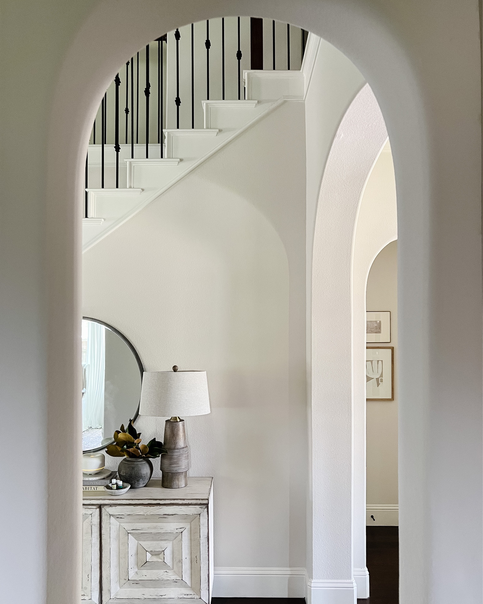 Our neutral entry way console

#LTKFind #LTKhome