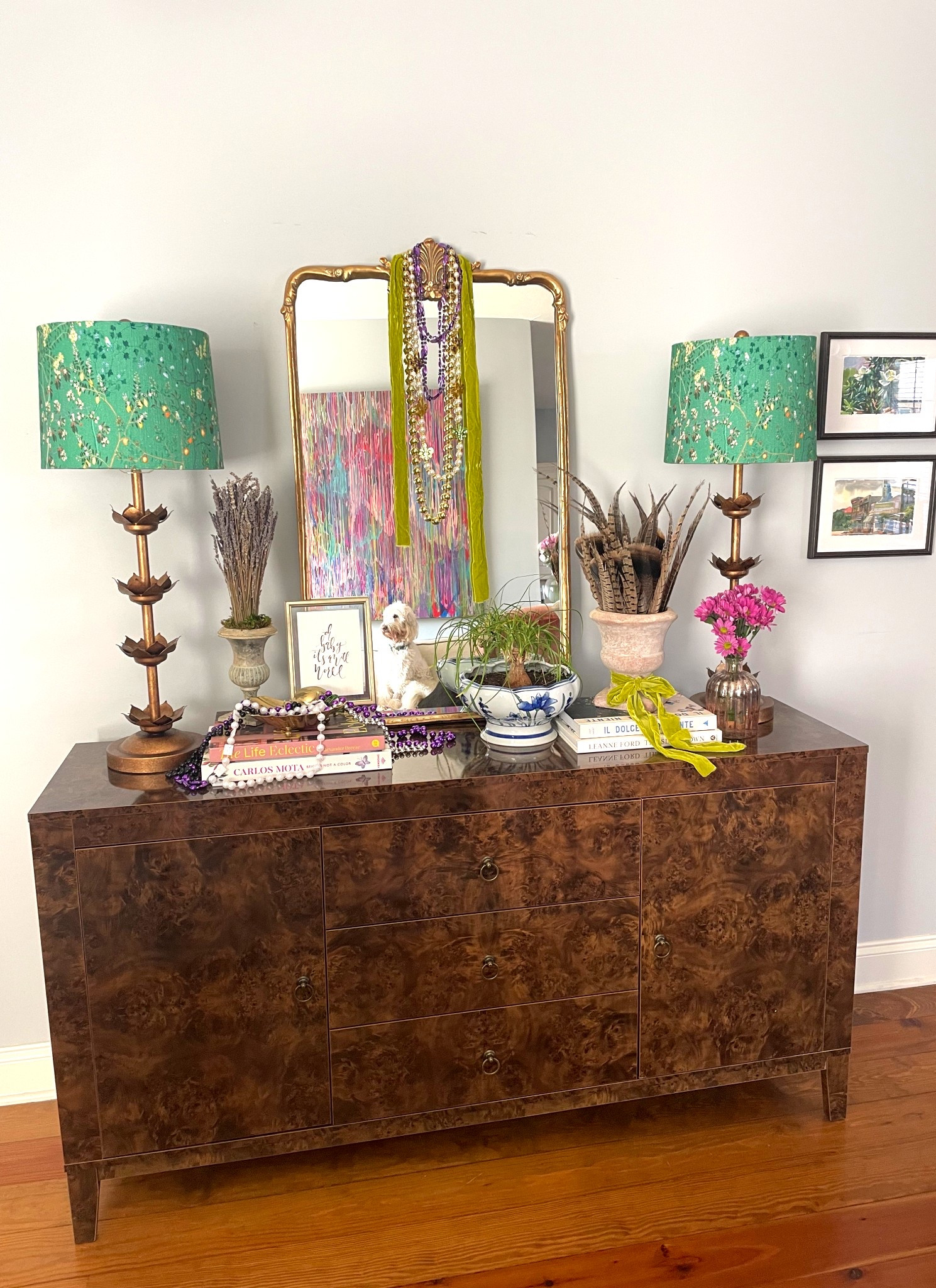 It’s Fat Tuesday so I had to throw some Mardi Gras beads in my entry and give it that extra fun! 

#LTKHome #LTKvlog #LTKdayinmylife