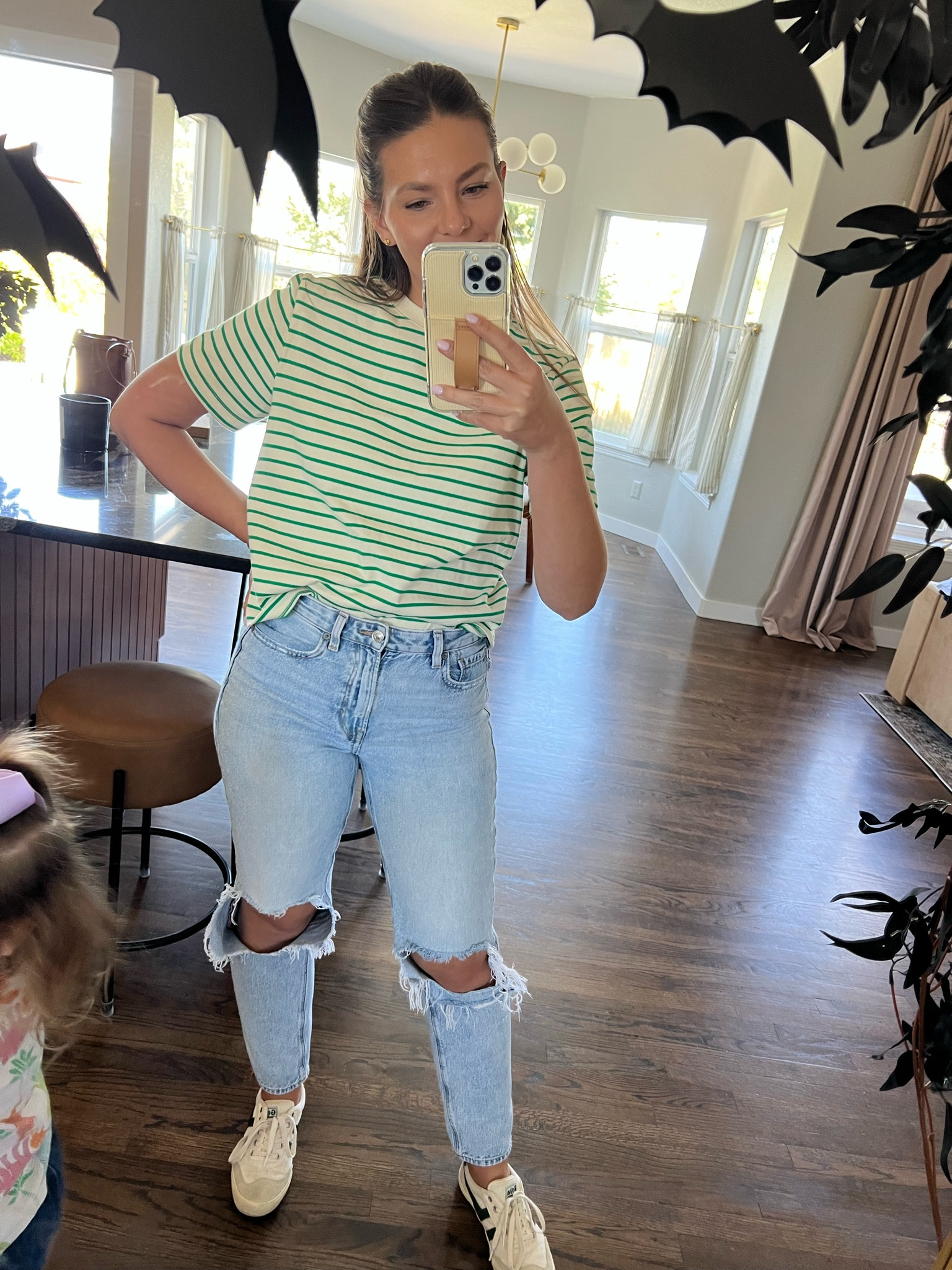 Cute green striped tea from Nordstrom’s


#LTKFindsUnder50 #LTKSeasonal #LTKStyleTip