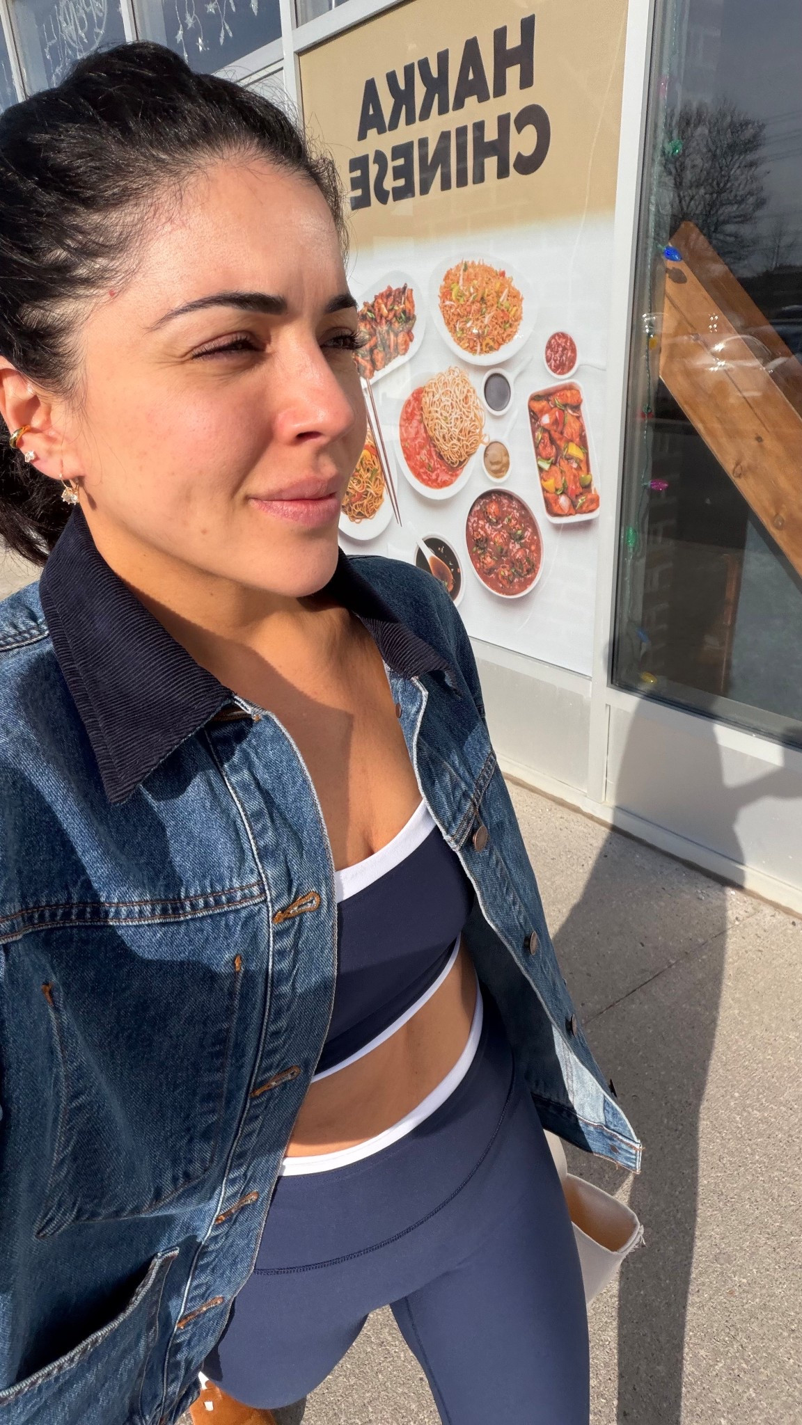 Jacket: XS
Sports bra: S
Leggings: S

#LTKfitness #LTKsummer #LTKtravel