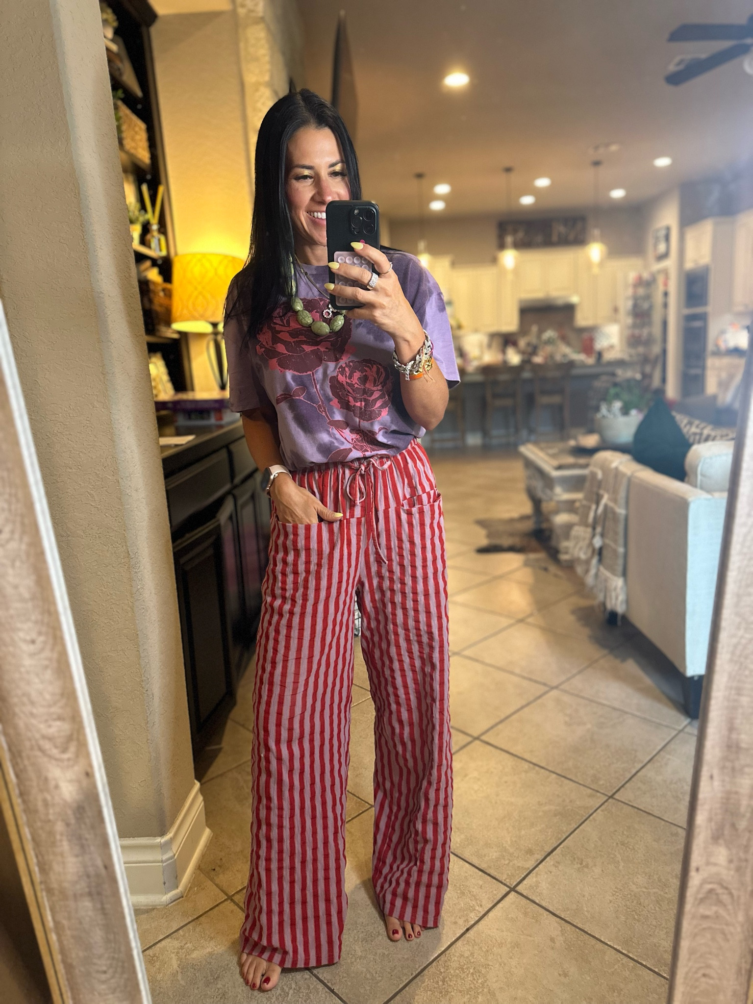 Xs small t shirt 
Small pant. I have the blue too! 

#LTKFindsUnder50 #LTKSummerSales