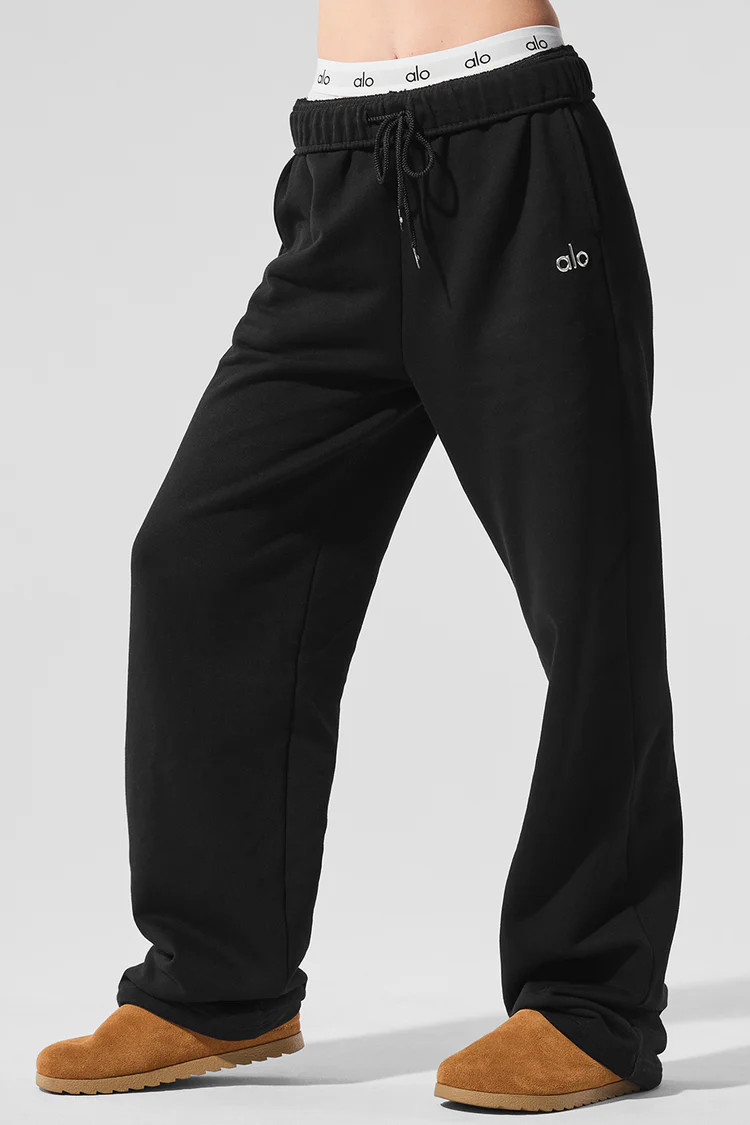 Accolade Straight Leg Sweatpant - Black | Alo Yoga