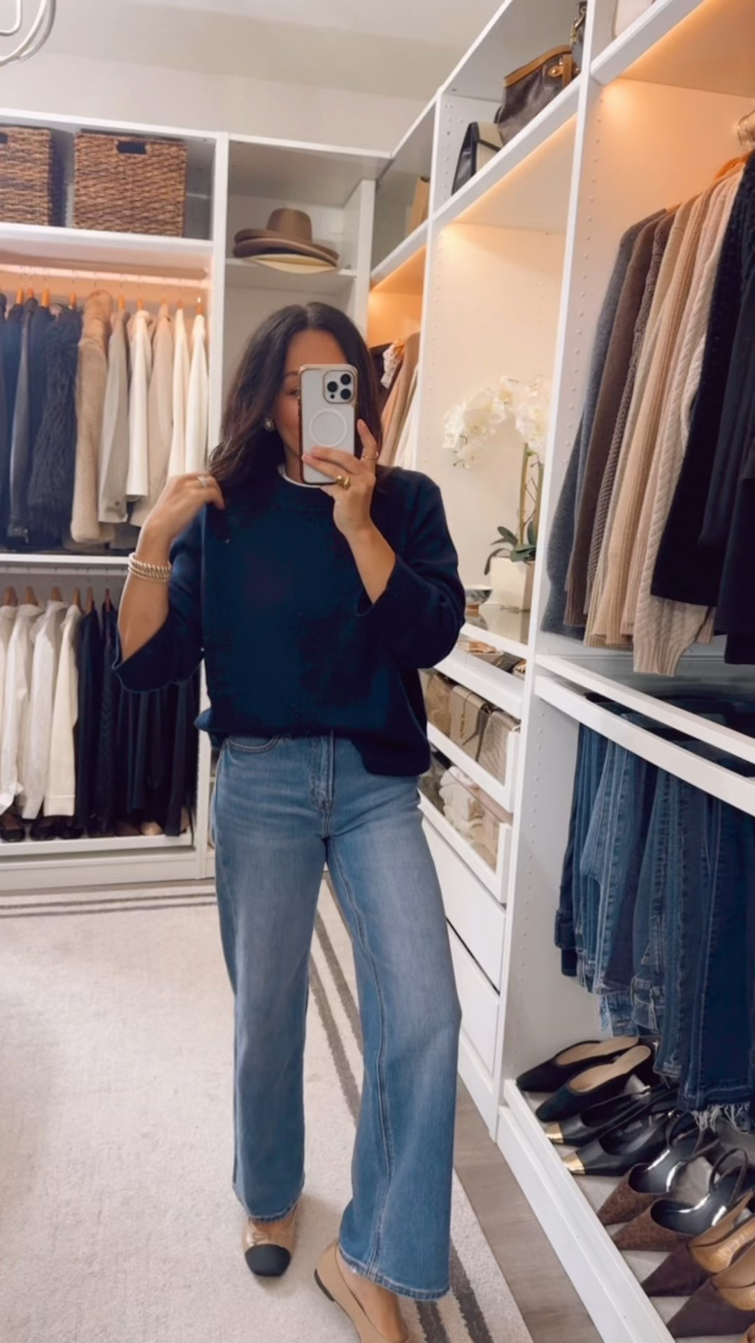 If there is one sweater you buy this season… this is the one. The best weight and relaxed fit. Perfect for you, perfect to gift!
@onequince #quincepartner


#LTKOver40 #LTKGiftGuide #LTKootd
