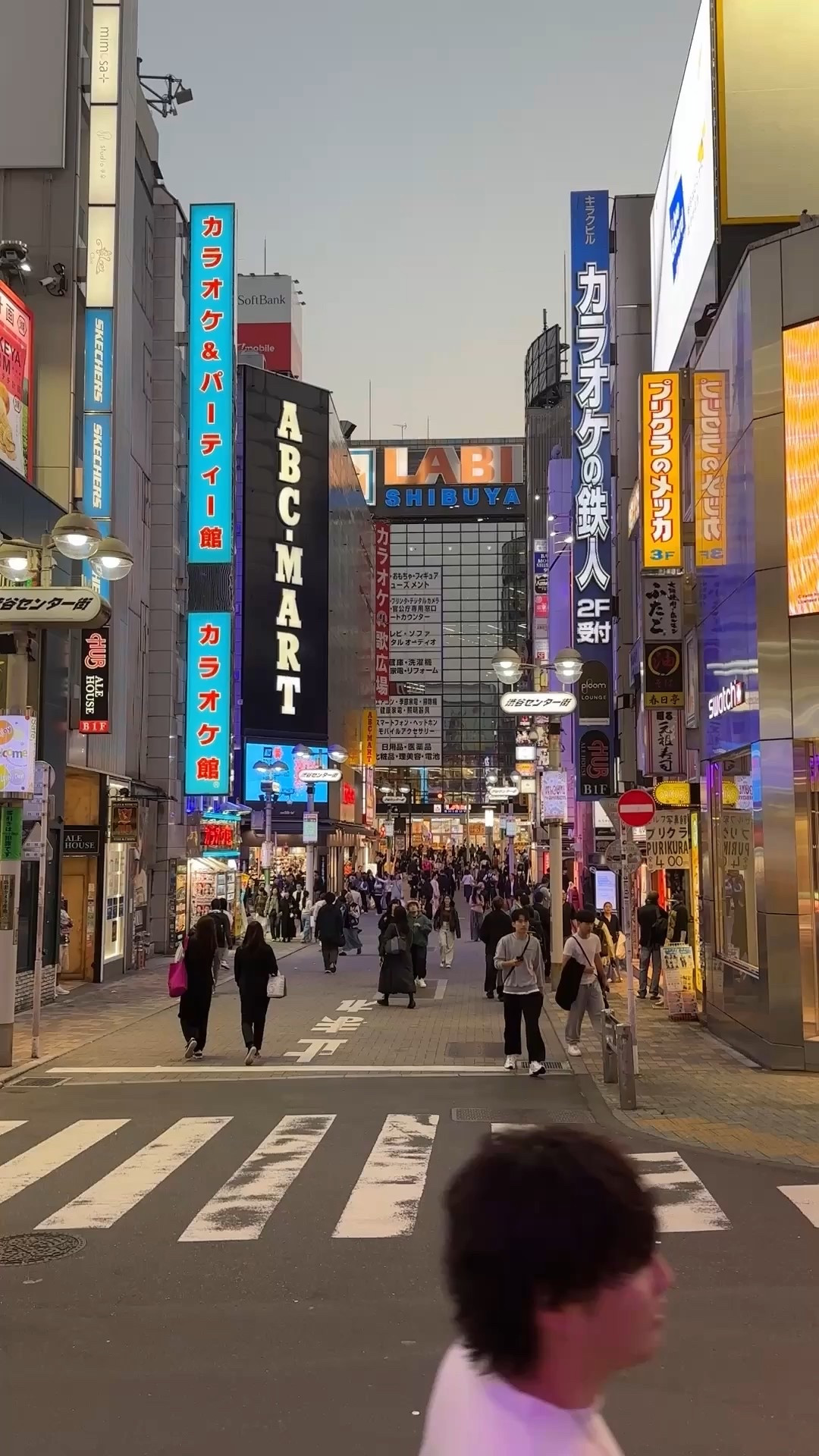 #EGPartner
You already know I’m all about a good trip — but right now? @Expedia’s making it too easy.
Their biggest sale of the year is live: up to 50% off stays (and 75% off flash deals starting 11/28 👀).
If you’ve been waiting for a sign to finally book that getaway… this is it.
Link’s in bio — go lock it in before Dec 2.#ad #paidlink

Book by 12/2/2025 11:59 pm in hotel property local time; travel by 12/30/2026. Member Prices are available to Expedia® app users and One Key members. Limited availability, blackout periods may apply.