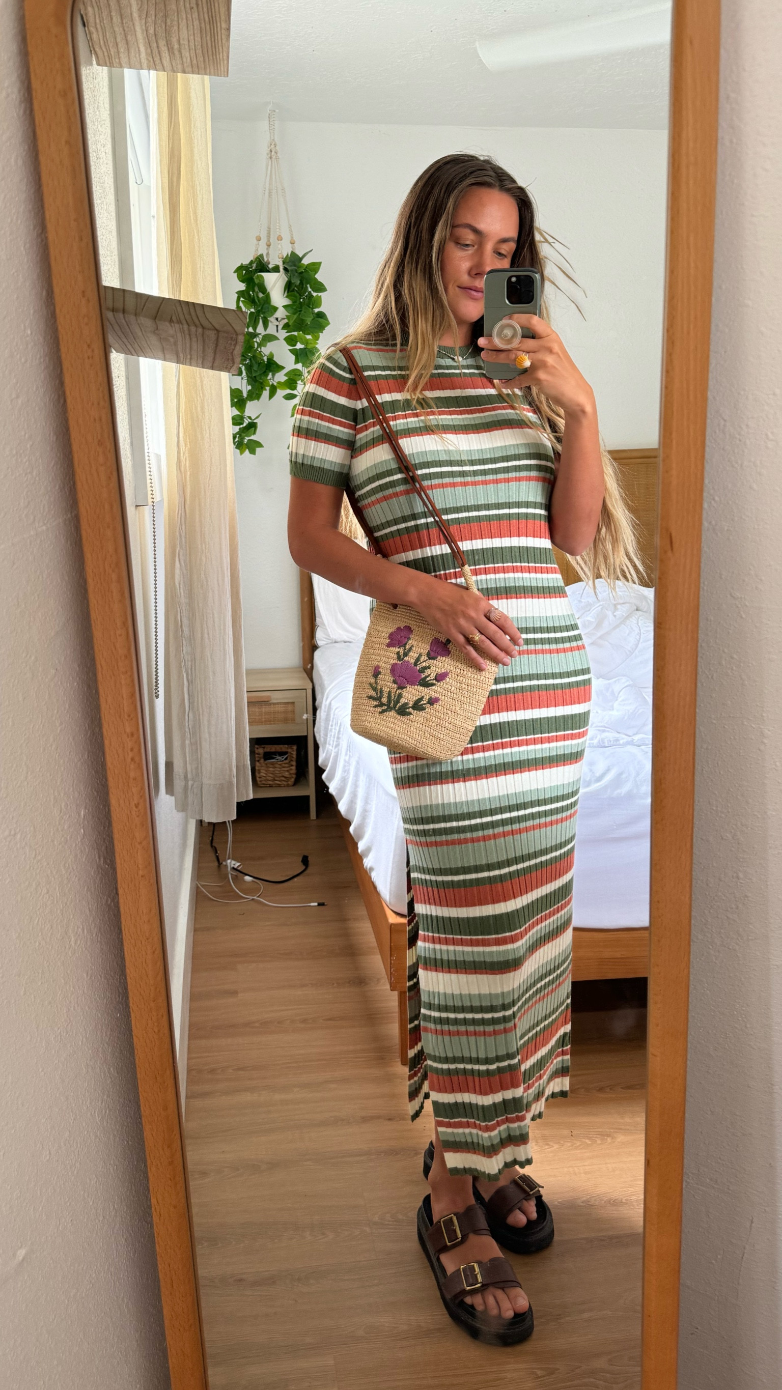 Dress & bag were gifted to me! Wearing a size S dress. It’s thick and doesn’t show any lines but not too hot at all. Such high quality! 