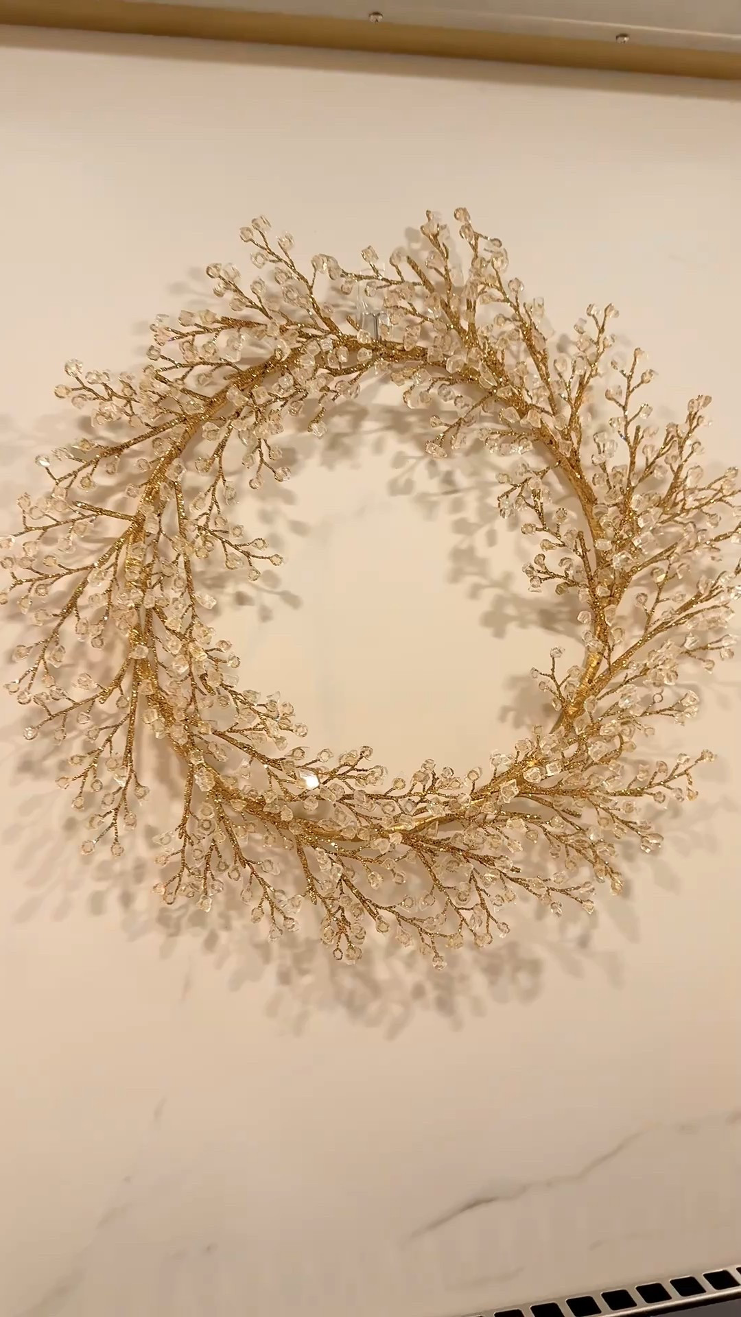 Most beautiful crystal wreath!! 🎄💫


#LTKHome #LTKSeasonal