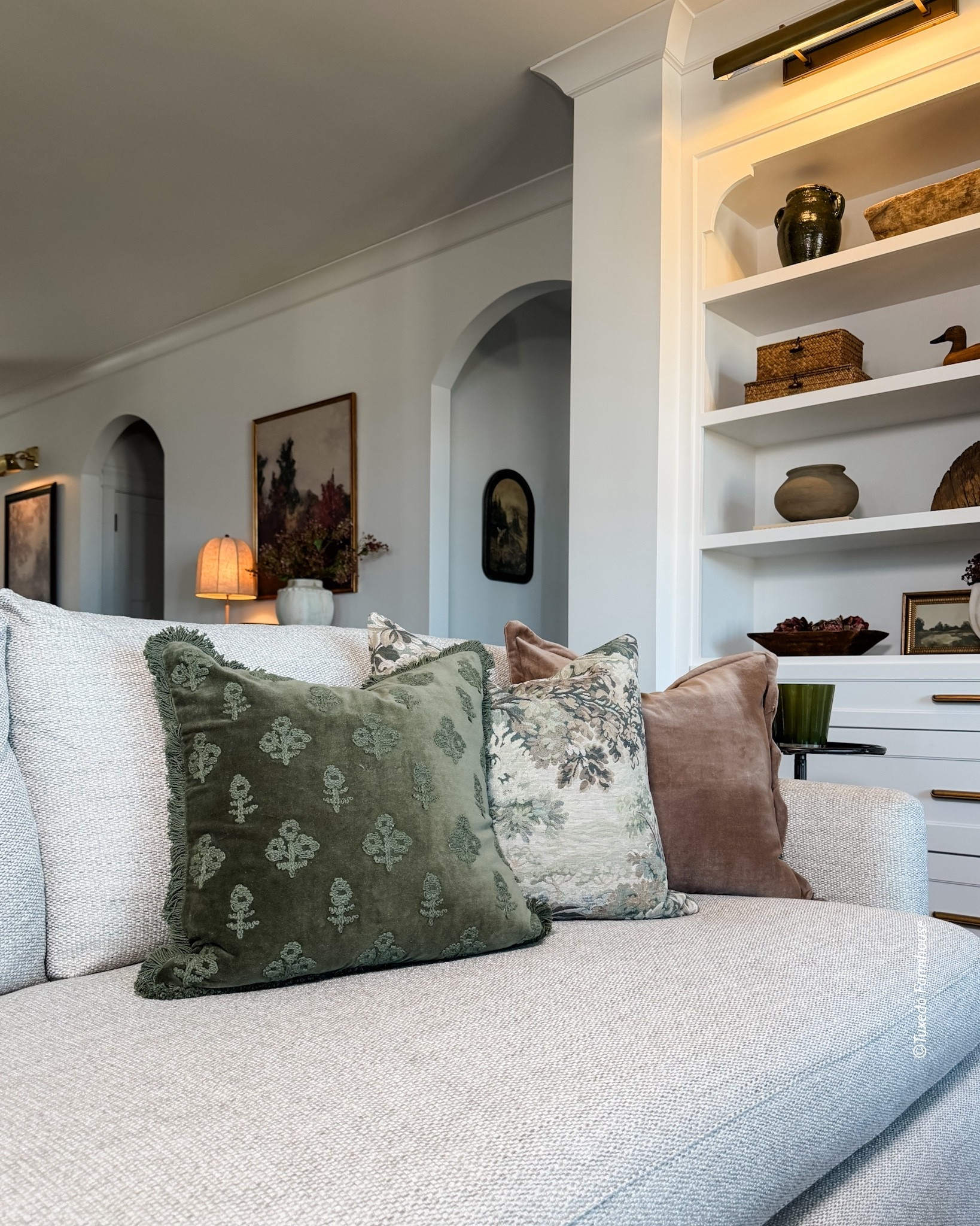 Pretty spring pillow combo 🤍 Loving this mix of soft greens, warm neutrals, and subtle patterns for an easy seasonal refresh. Such a simple way to update your space. Everything linked here! #LTKHome #SpringDecor #NeutralStyle 

 #LTKSeasonal #LTKHome #LTKSaleAlert