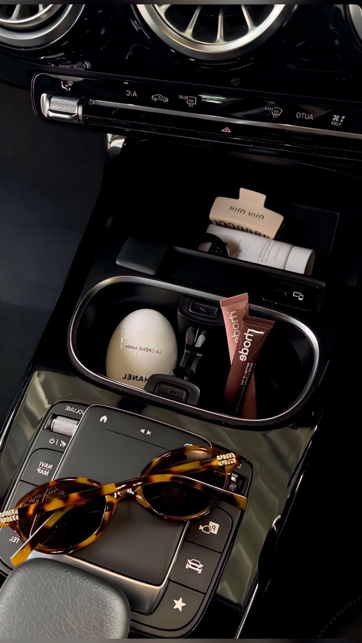 Amazon Car Must Haves!
I keep a running Amazon list of boring things that actually make my life easier.

Not influencer stuff. Just practical, under-$20 things I’ve reordered or wish I bought sooner.
All linked below



#LTKTravel #LTKvlog #LTKHome