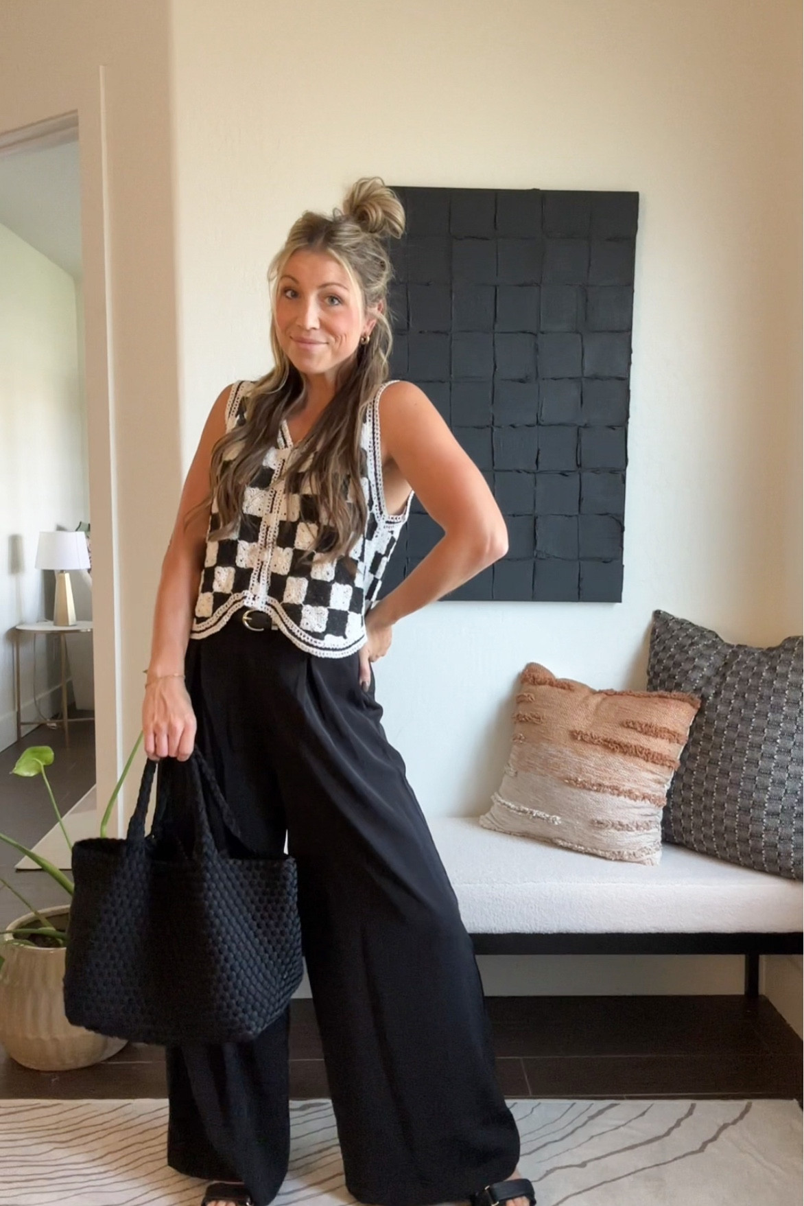 Realistic elevated outfits for when you have nothing to wear. Every woman needs a pair of black wide leg pants to dress up or down. SHOP these pieces in my LTK or on my blog. #stylingtips #outfitideas #falloutfits #realisticoutfits #nothingtowear #everydaybasics #wardrobeessentials #howtoelevateyourstyle

#LTKSeasonal #LTKfindsunder50 #LTKstyletip