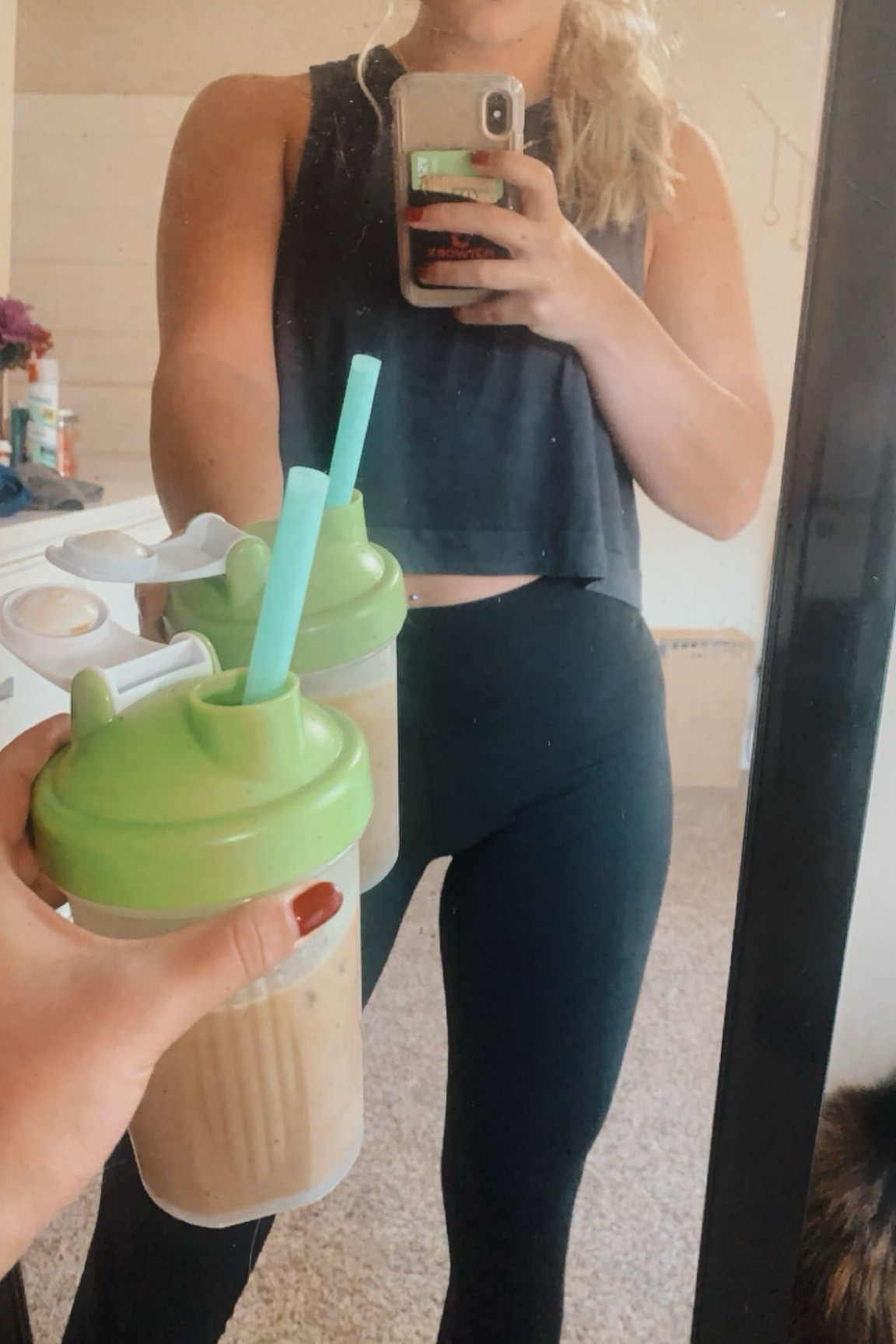 My go to protein powder!!! It mixes so well and I mix mine into my Starbucks cold brew coffee 🤪

#LTKfitness #LTKfindsunder50