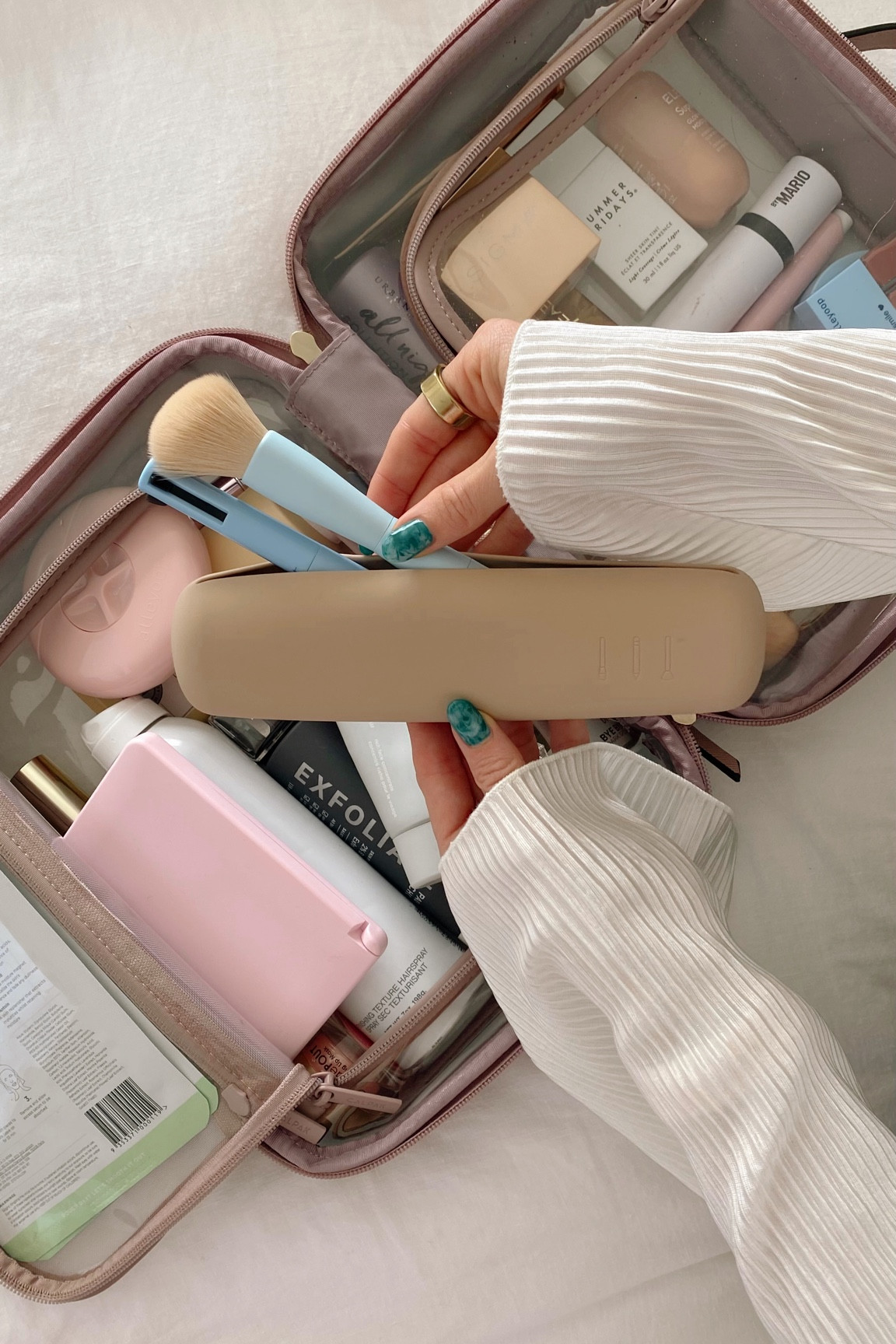 Pack my cosmetics bag with me!

What’s in my bag, makeup bag, toiletry bag, makeup hacks, beauty hacks, calpak, travel must haves, Amazon travel finds, travel hacks, must have makeup, alleyoop reviews#LTKunder50

#LTKtravel #LTKfindsunder100 #LTKbeauty