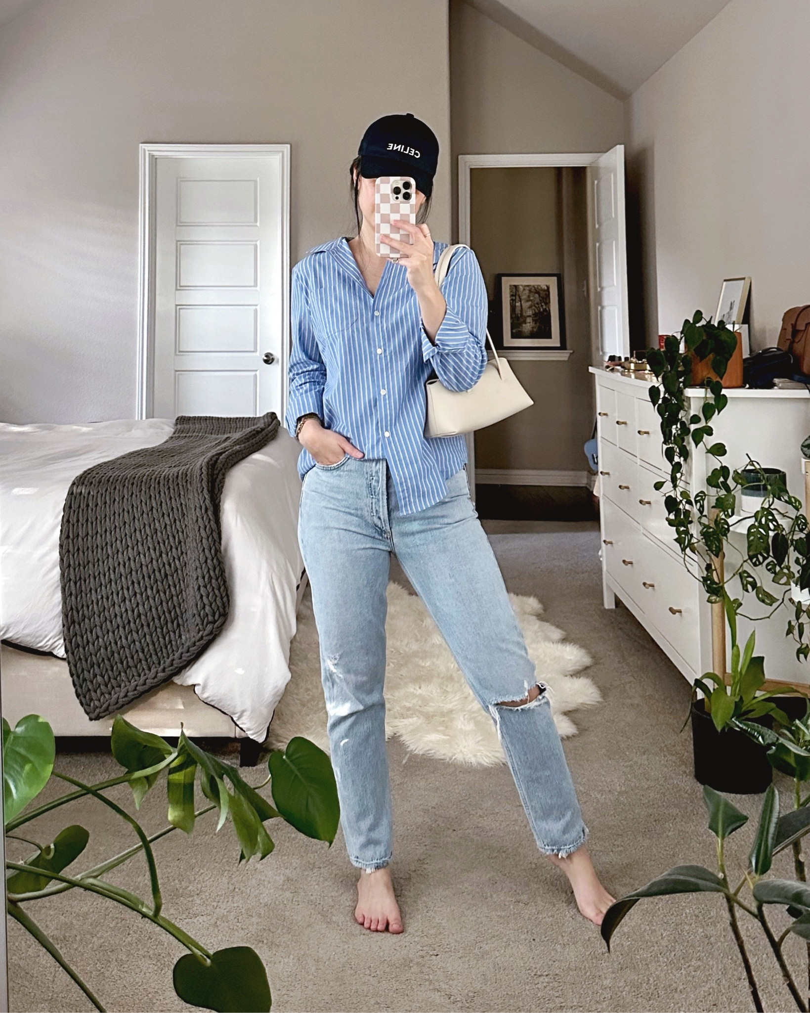 {#casualfriday} TGIF!! i love the way a button down can elevate almost any look 💯 the @sezane tomboy button down (wearing size US 4) is my favorite style & fit and while this is a basic blue striped button down, i've worn it SO. MANY. TIMES. it goes with everything! highly recommend if you're looking for some quality basics for 2025! // #gifted shop this post via link in bio ✌️ {01.03.25}


🙏  thank you for shopping my links!

.
.
.
.
.
.
#texasblogger #austinblogger #atxblogger #personalstyle #igstyle #flashesofdelight #ootdshare #ootd #wiw #lookbook #fashiondaily #styleinspo #petitestyle #asianblogger #fashiongram #instastyle #liketkit #sezane #sezanelovers #buttondown #sezanetomboy #casualchic 

#LTKStyleTip #LTKWorkwear #LTKOver40