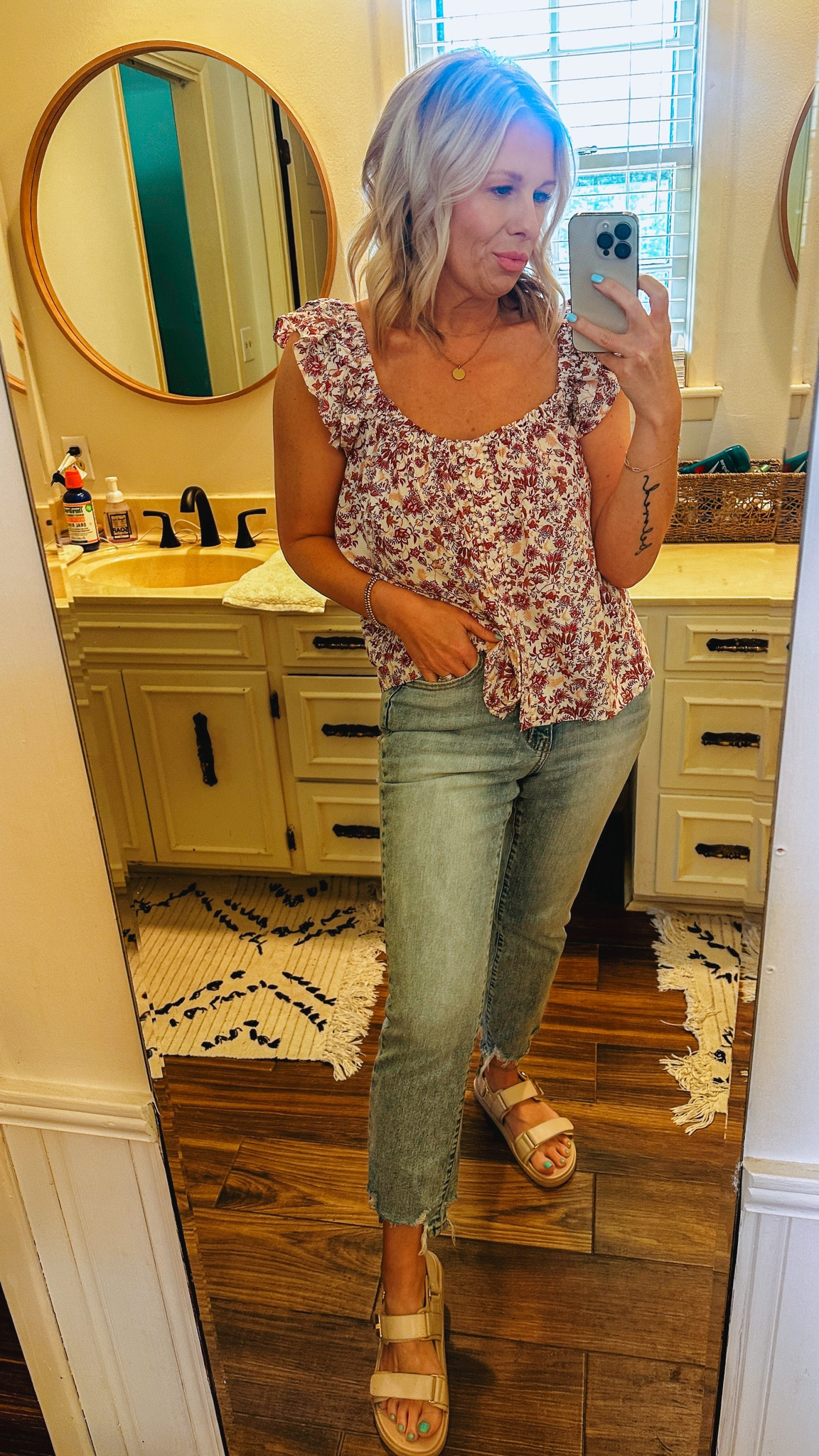 The jeans are great! Love this cute top too! 

#LTKStyleTip #LTKActive #LTKOver40