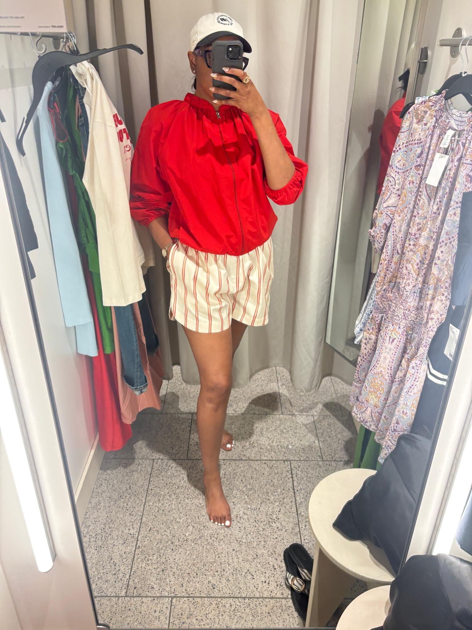 This is such a cute outfit and the windbreaker is cute.

I'm 5’7 and wear an 8-10/ Medium and Large 