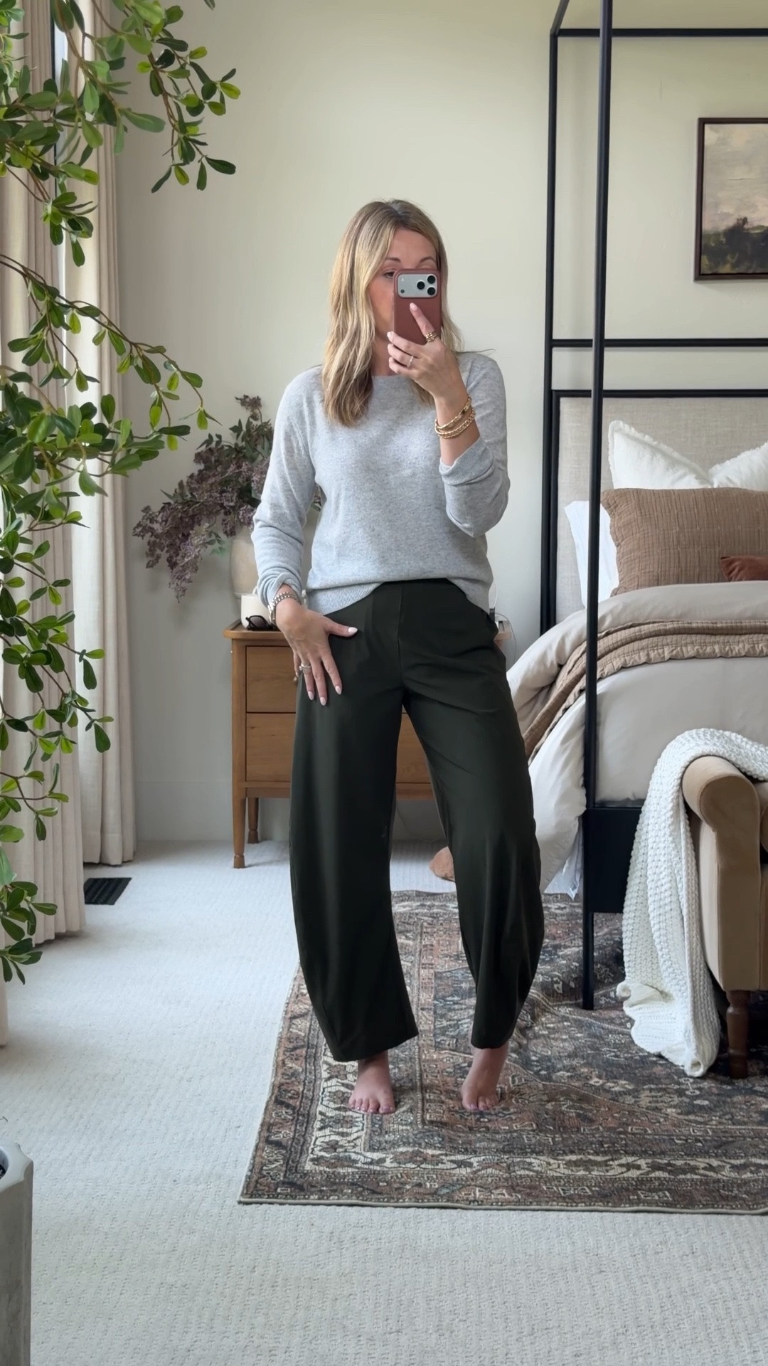 New color release in one of my favorite pairs of pants! I reach for these On the Loose pants multiple times a week, they are so comfortable, so flattering, and so versatile. I’ve dressed them up and down, and I’m always getting compliments on these - plus this new Verdant color is so good!

#LTKootd