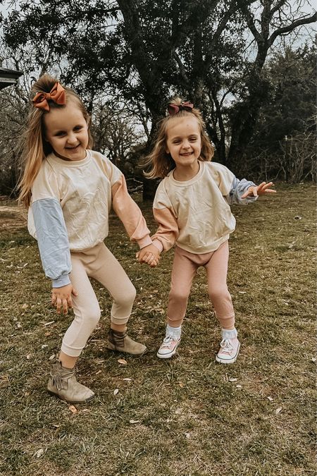 The Krew is finally feeling better and got to wear their new outfits from @winnieandcrew & let’s just say they’re obsessed! 

They’re so soft! So comfy & have lots of stretch for my active little girls! 

Go check out their Terry Sets! They’re stinkin’ adorable!! 

#winnieandcrew #ad @shop.LTK #ilikeit #ltkkids #comfykids #hotmessexpress #twinningtuesday #twinning 

#LTKFind #LTKbaby #LTKSale