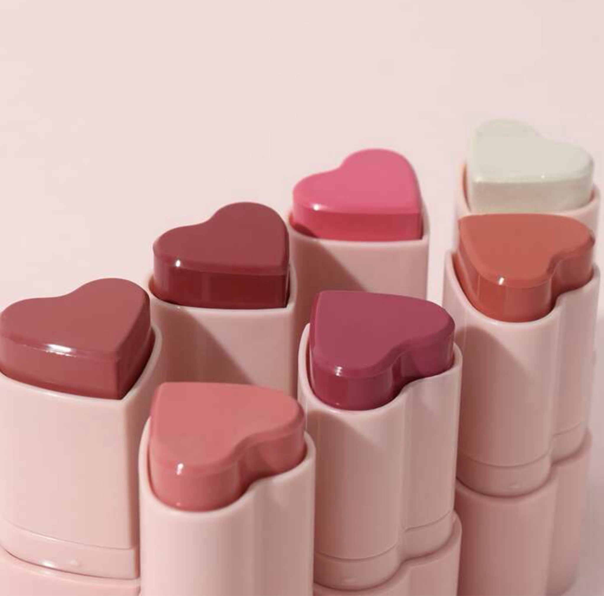 Blush de corazones 💕 

#LTKsalealert #LTKbeauty #LTKfindsunder50