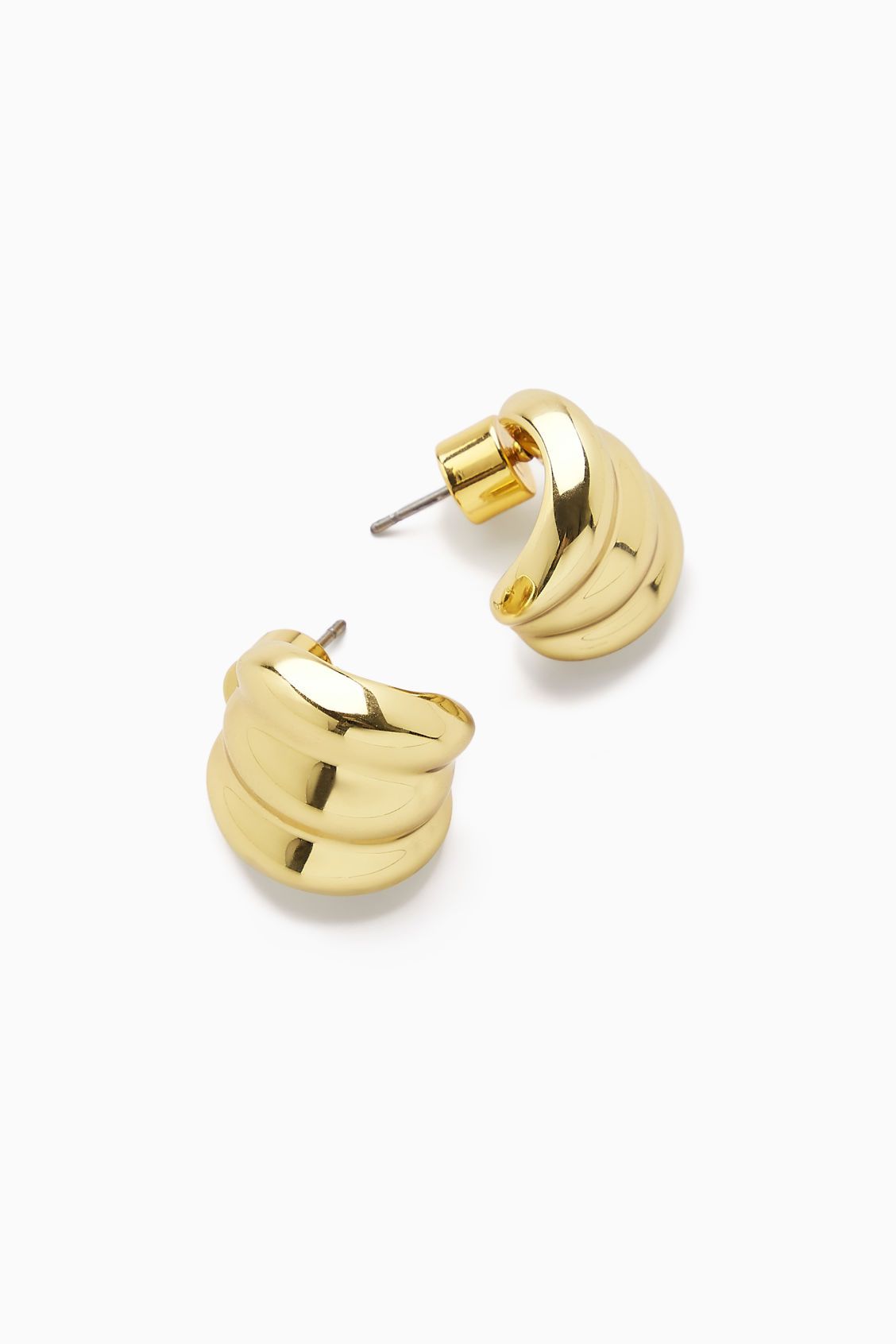 CURVED LAYERED STUD EARRINGS | COS UK