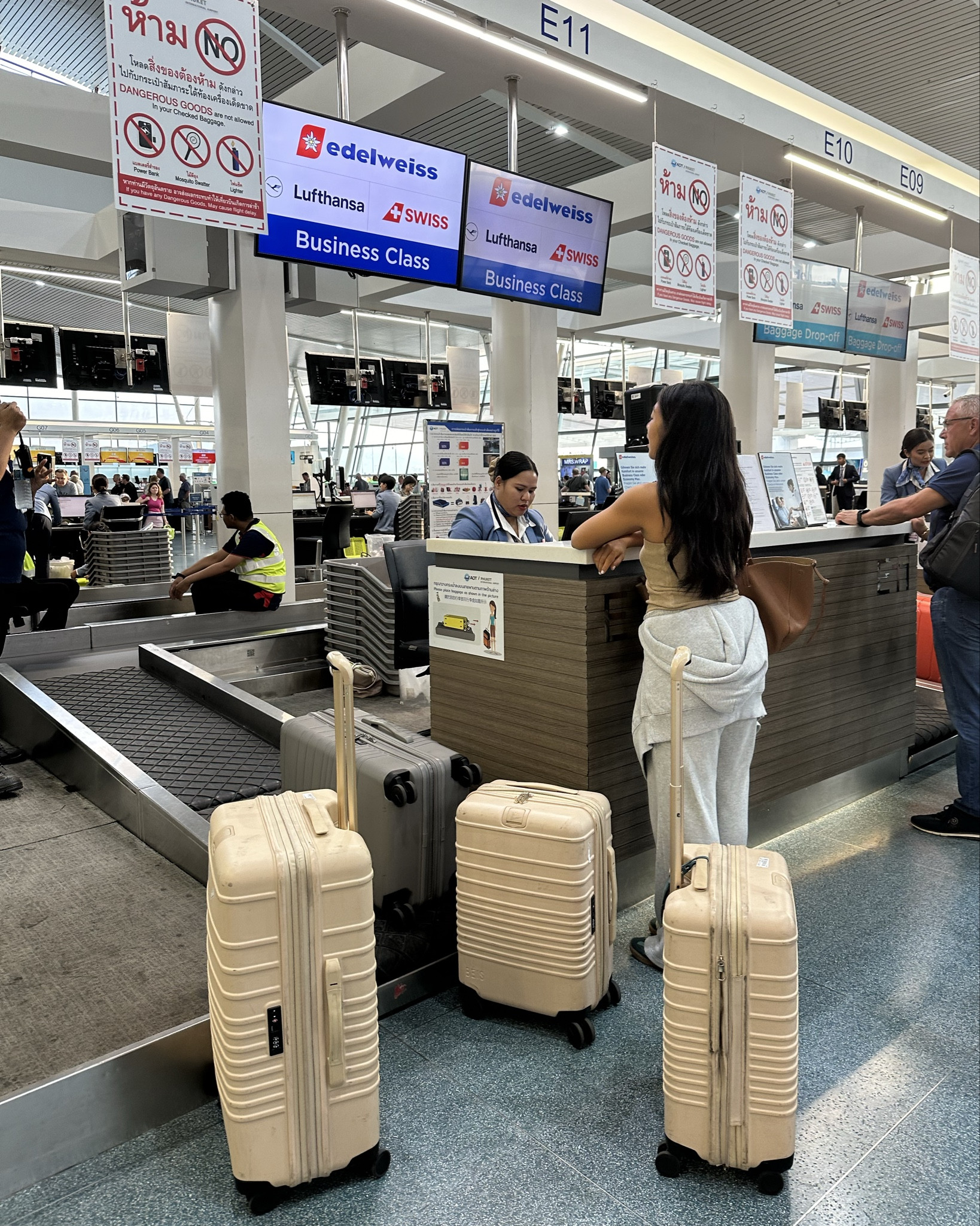 Must travel items! 

#LTKU #LTKItBag #LTKTravel