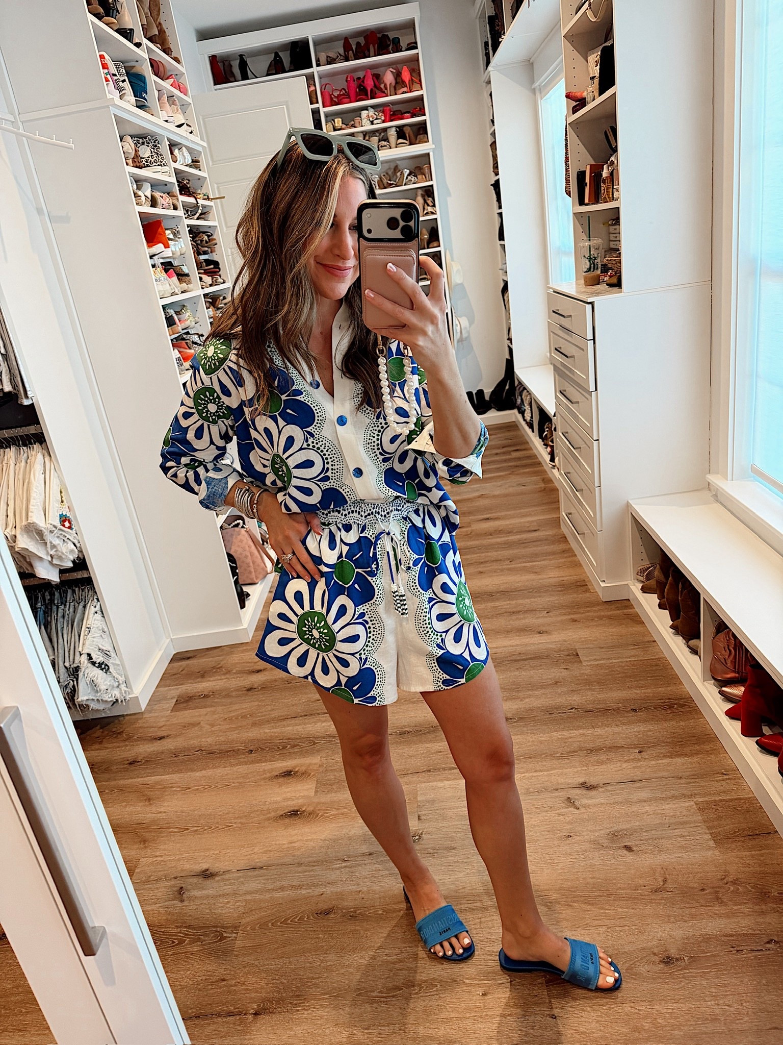 In a medium farm Rio top and shorts, slides, sunglasses - fits tts.

#LTKSeasonal #LTKootd #LTKTravel