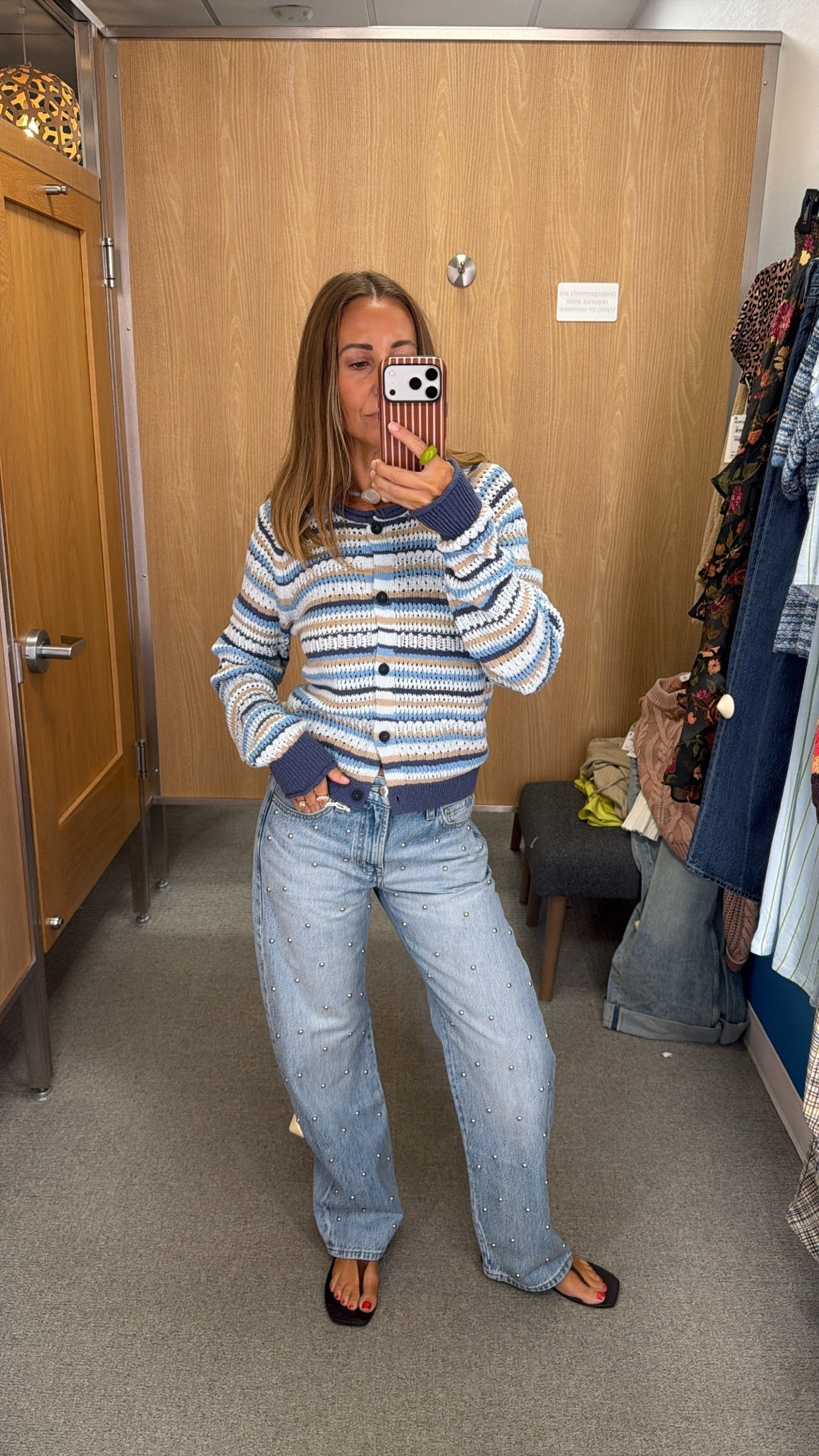 Sweater size XS
denim size 24

#LTKootd #LTKgrwm #LTKSeasonal