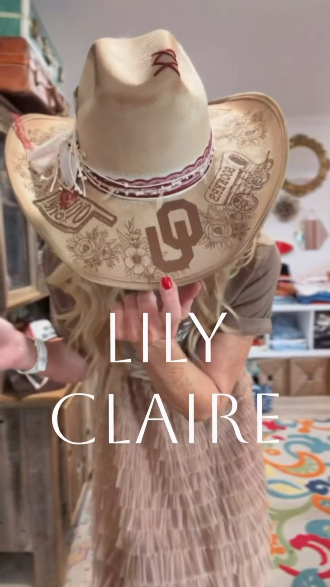 LILY CLAIRE 🩷
IG: lilyclairestyle | FB: shoplilyclaire | TT: lilyclaireboutique
106 W. Broadway, Downtown Prosper
✨ Promo: RAGAN20


country concert outfit, cowboy hat style, custom cowboy hat, western fashion, concert outfit inspo, Nashville style, country chic, rodeo outfit, boots and hat, southern style

#LTKgrwm #LTKootd #LTKmomlife