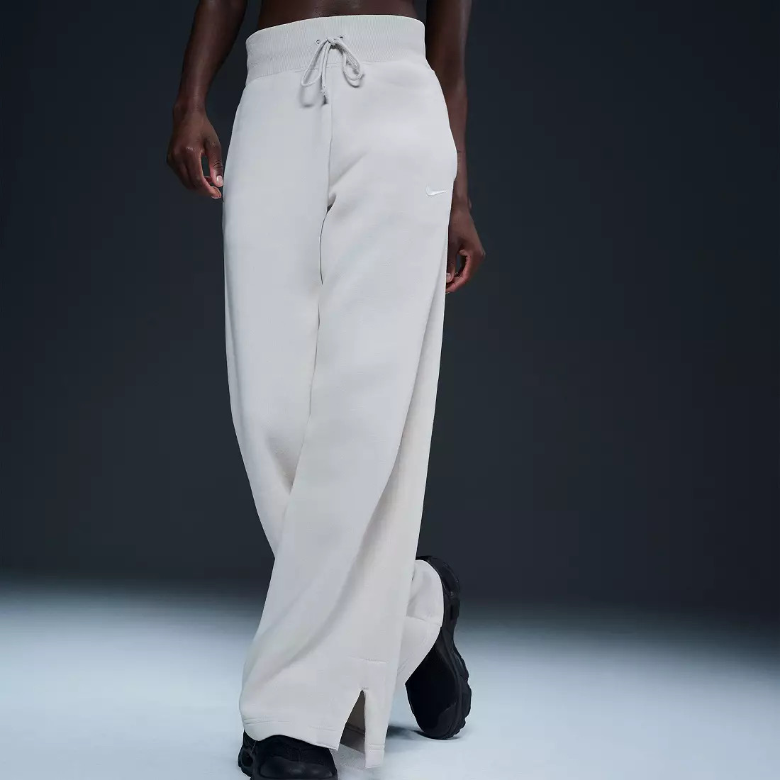 Nike Sportswear Women's Phoenix Fleece High-Waisted Wide-Leg Sweatpants | DICK'S Sporting Goods