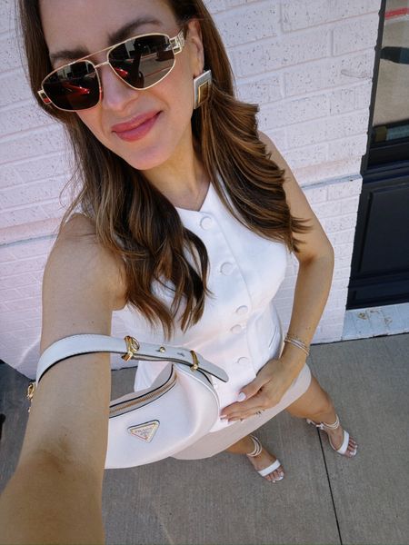Daily accessory check!! Loving my new sunnies, I linked a similar pair!

#LTKStyleTip