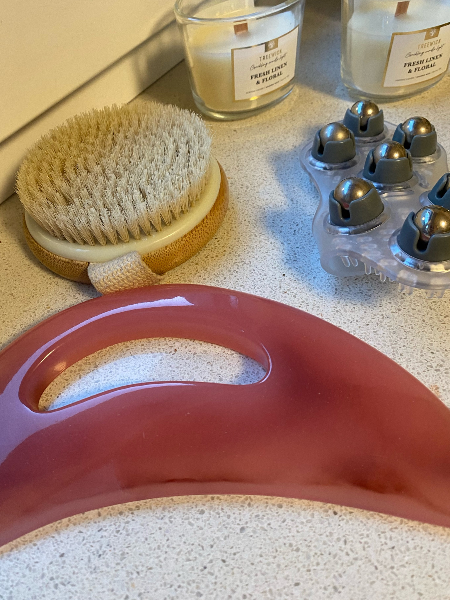 Meine Körperpflege Routine am Morgen - Gua sha, Trockenbürsten & Kühlende Massagekugeln 

#LTKbeauty #LTKdeutschland