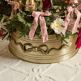LoveShackFancy Bow Collar Tree Skirt | Pottery Barn Teen
